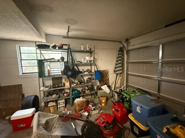 Image 36 of 47 For 684 Stratford Drive