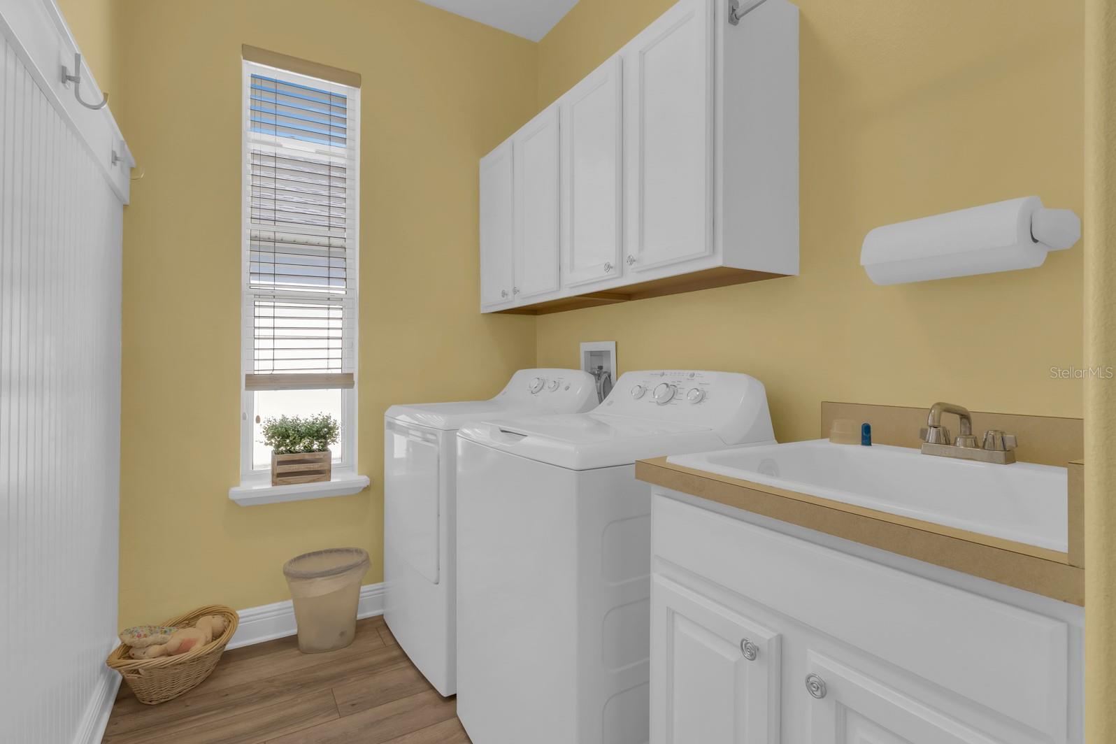 Image 28 of 39 For 2336 Northumbria Drive