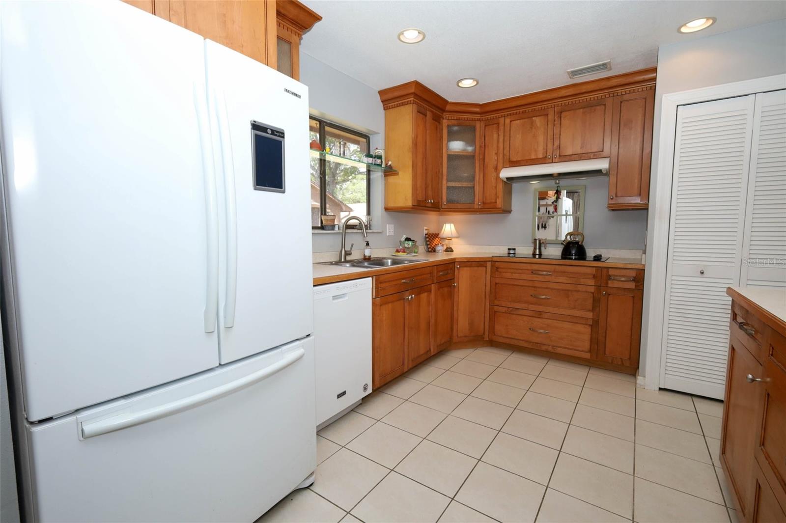 Image 13 of 42 For 240 Spring Wind Way