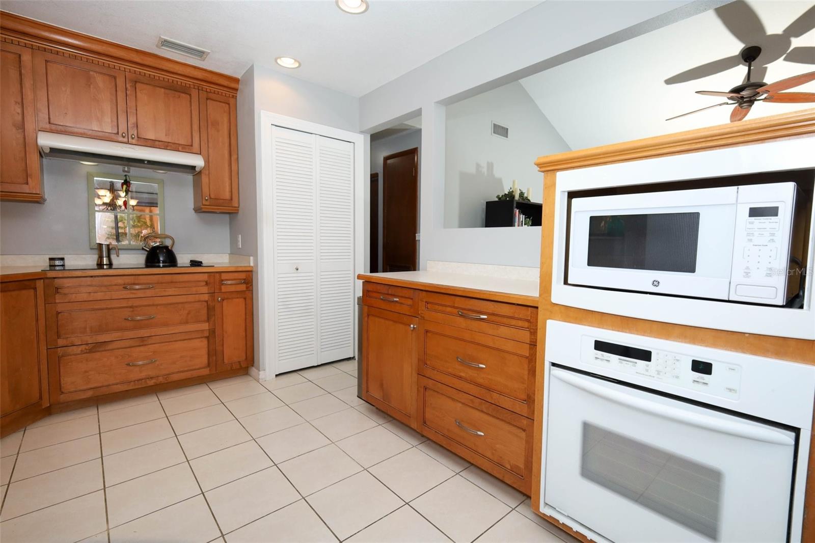 Image 15 of 42 For 240 Spring Wind Way
