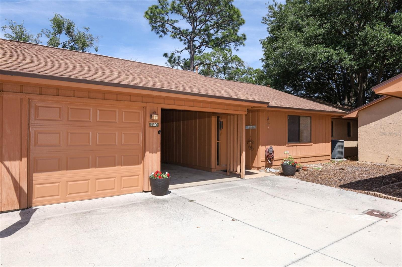 Image 36 of 42 For 240 Spring Wind Way