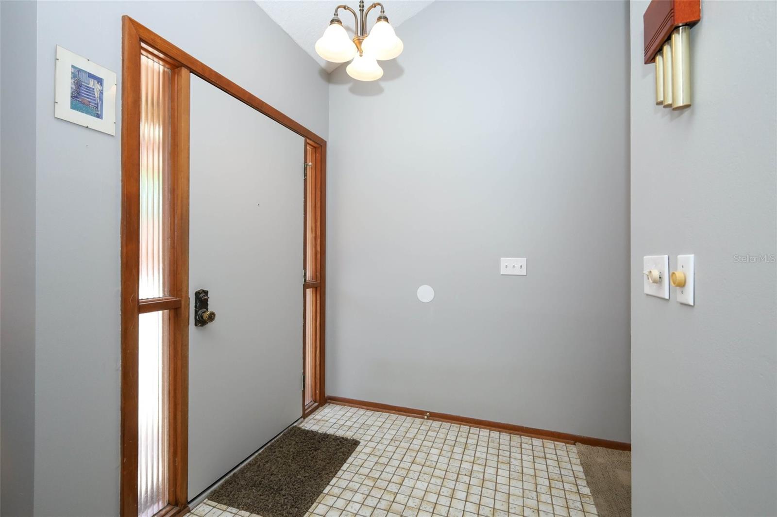 Image 4 of 42 For 240 Spring Wind Way