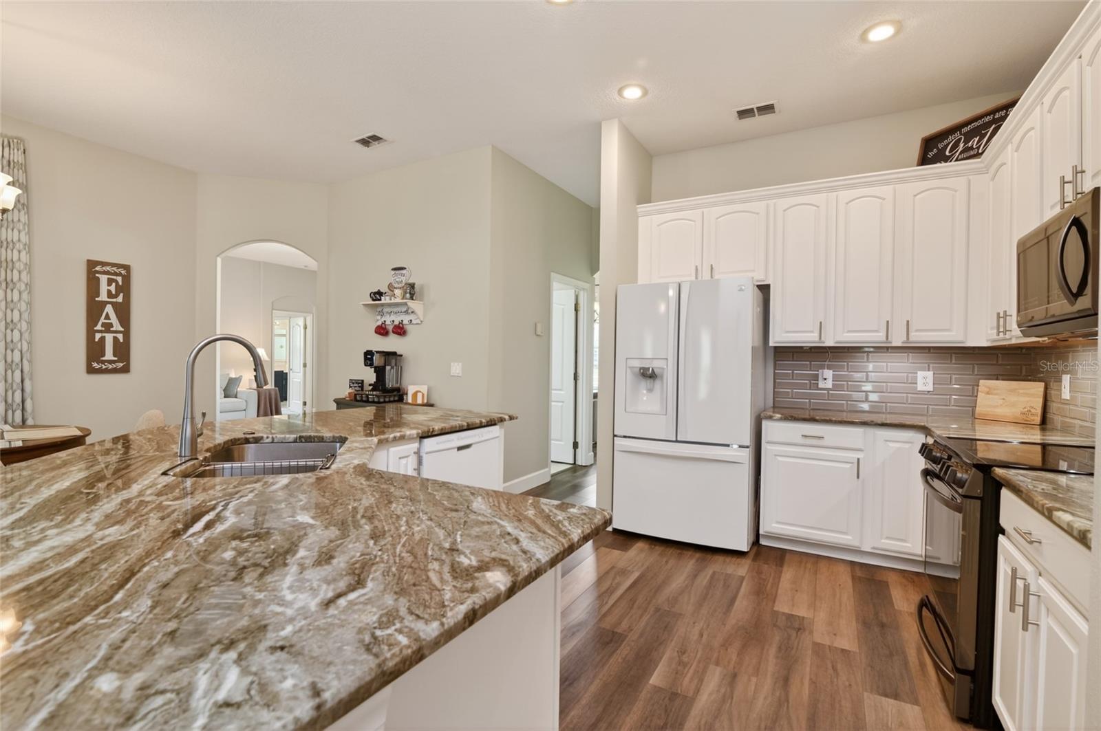 Image 20 of 92 For 3744 Clydebank Ct