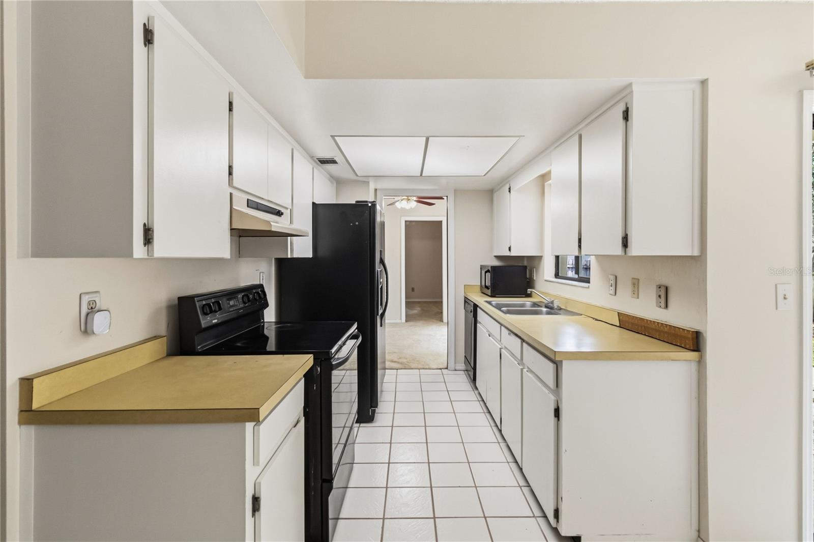 Image 12 of 39 For 1508 Canary Street