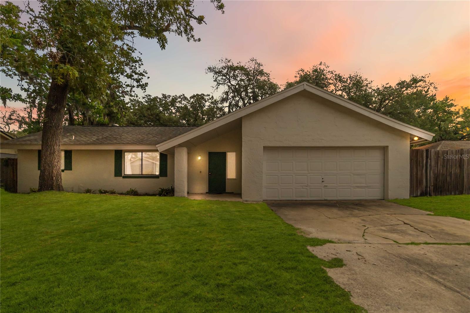 Image 2 of 39 For 1508 Canary Street