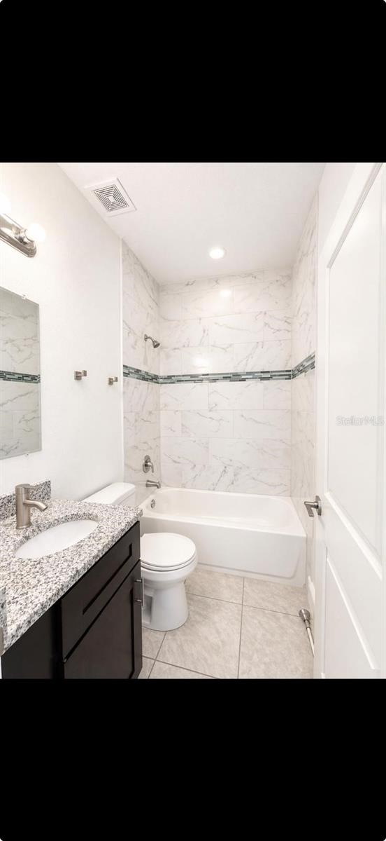 Listing photo id 3 for 9130 Mendoza Way