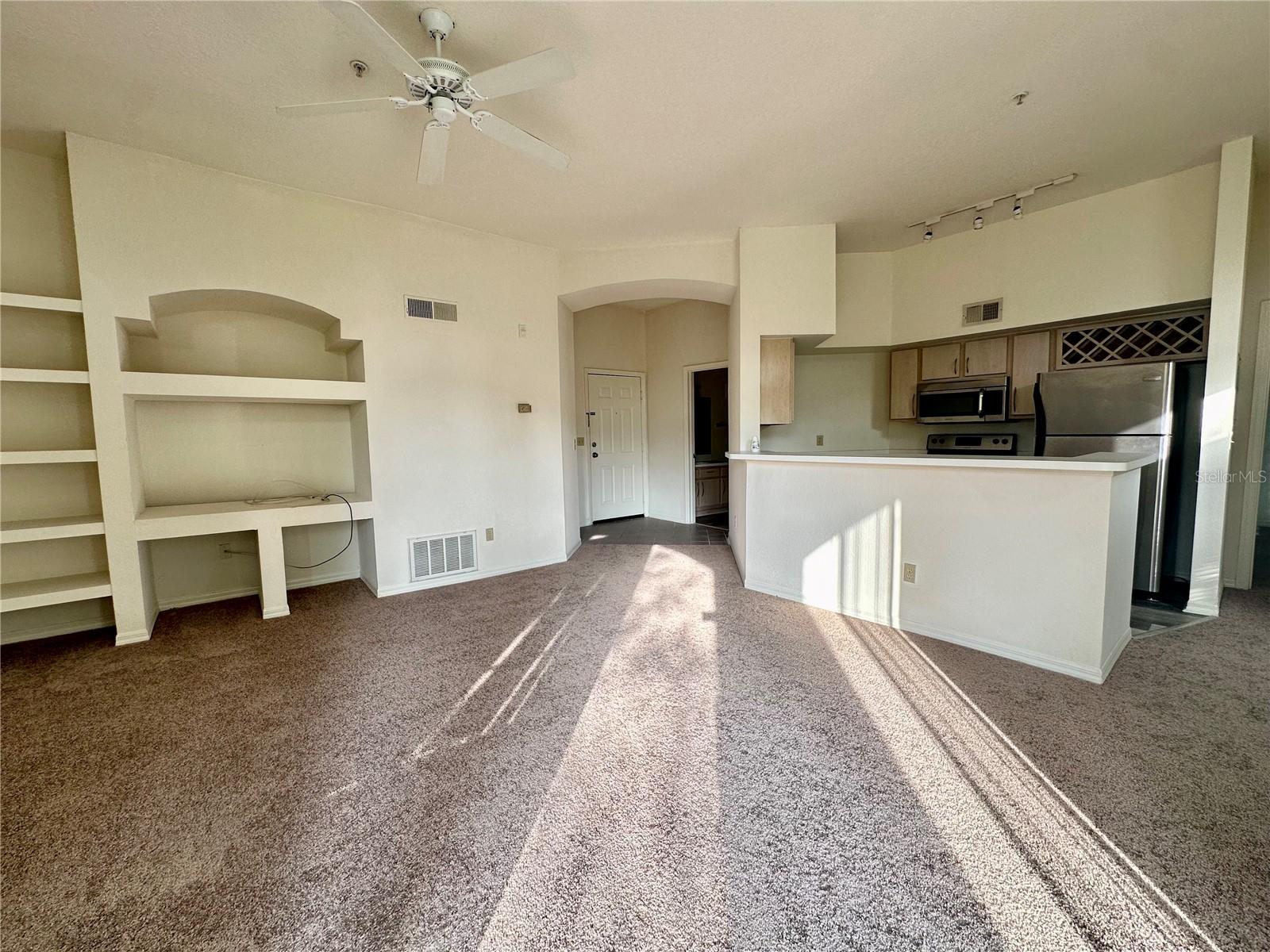 Image 5 of 20 For 7360 Westpointe Boulevard 132