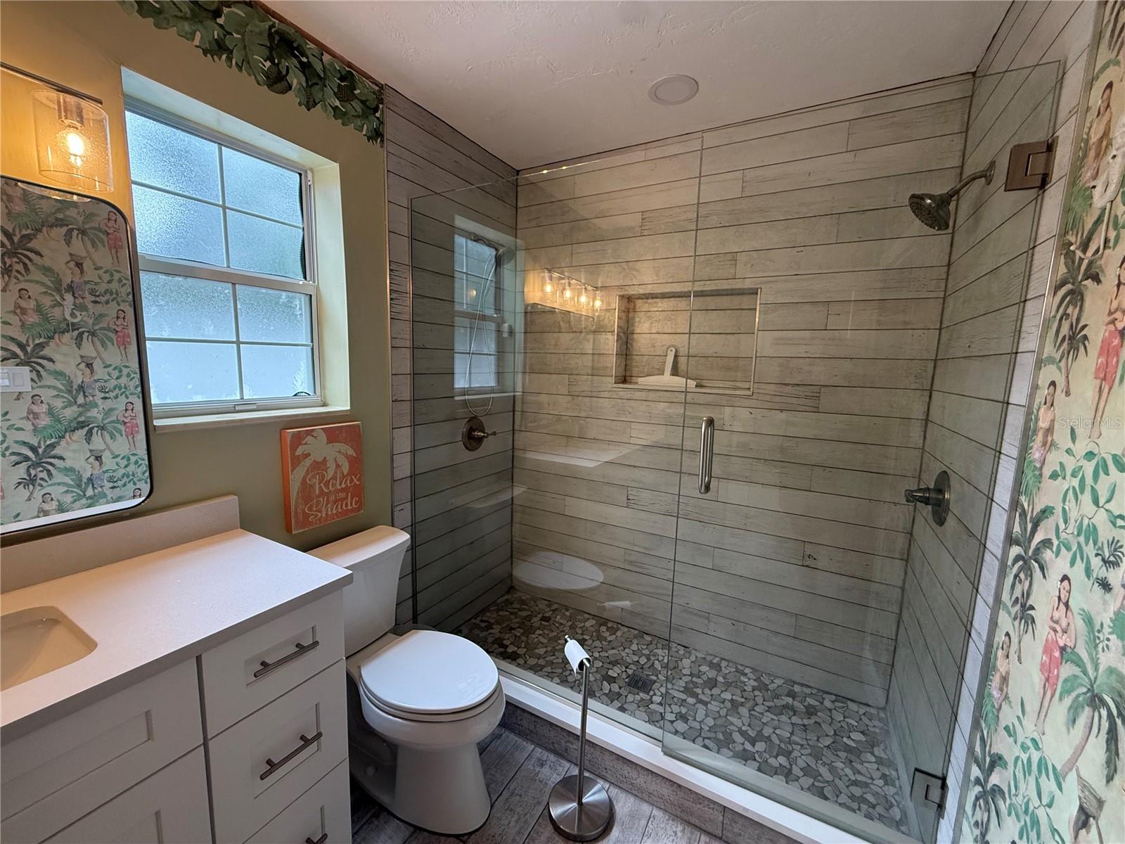 Image 24 of 31 For 509 Peninsula Avenue