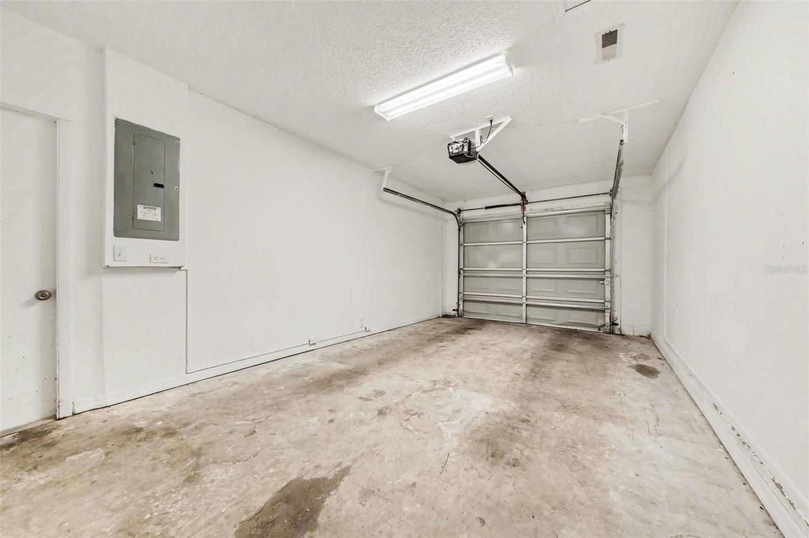 Image 13 of 15 For 567 Moonraker Court