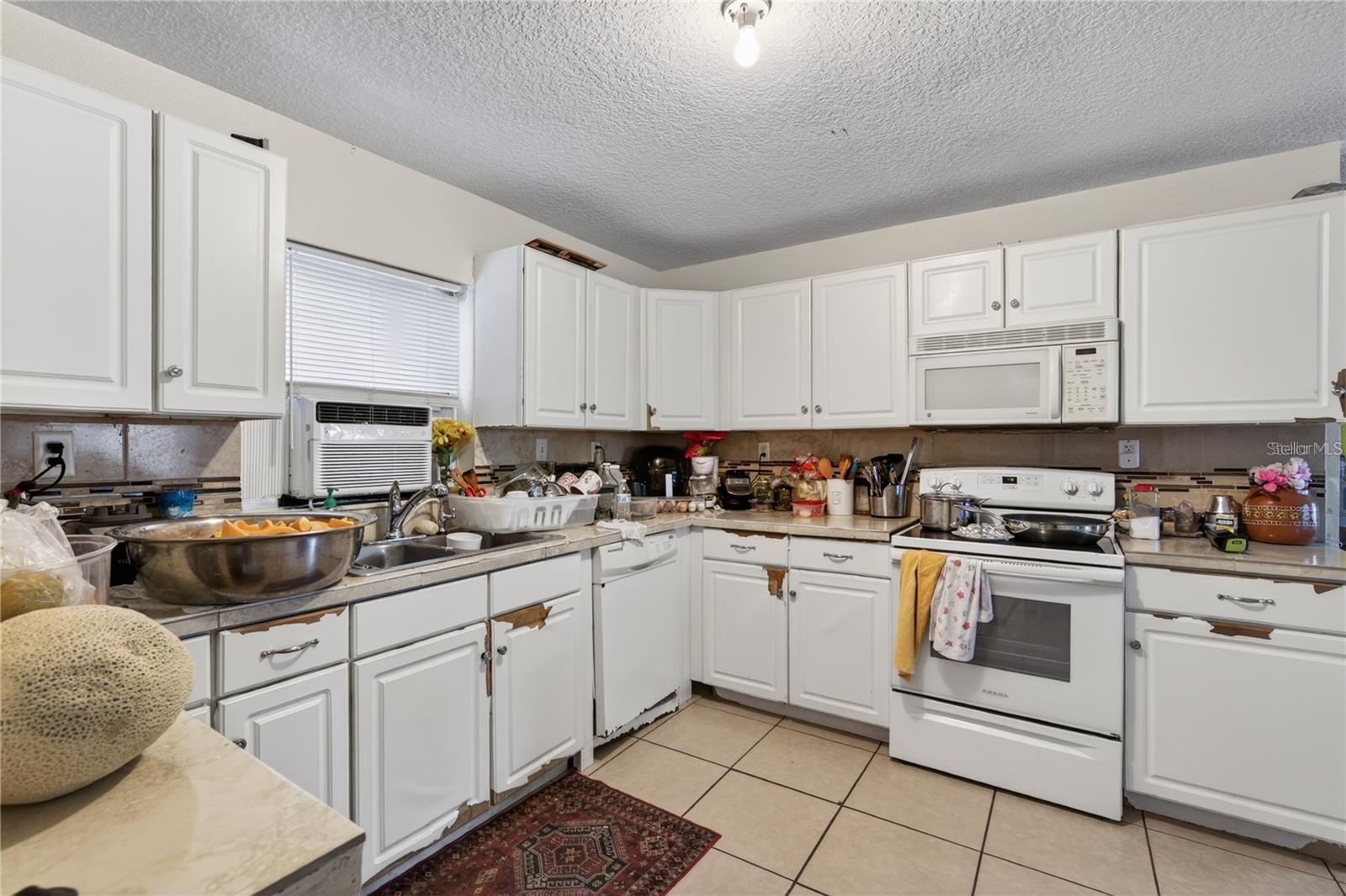 Image 10 of 25 For 1400 Simpson Street