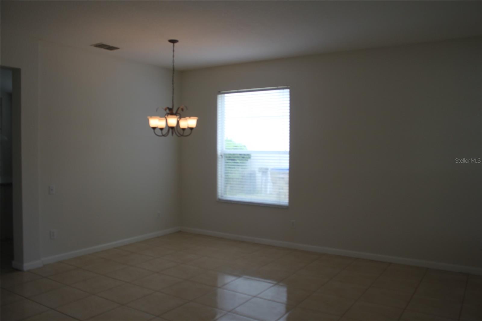 Image 4 of 24 For 2321 Meadow Oak Circle