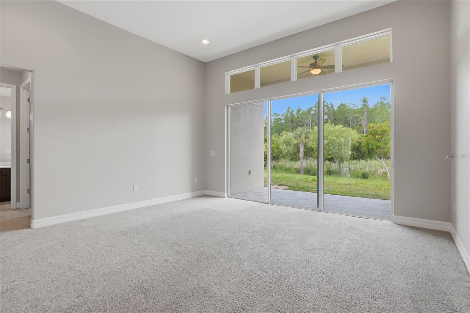 Listing photo id 10 for 10760 Tibbett Street