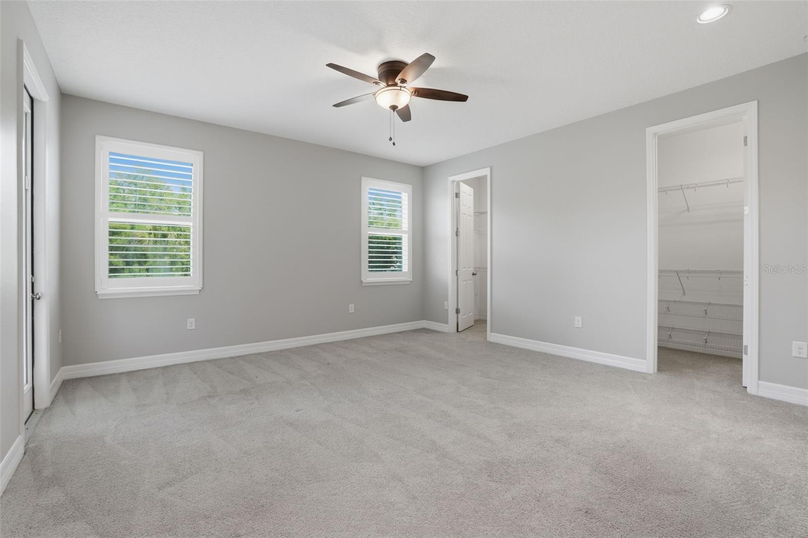 Listing photo id 12 for 10760 Tibbett Street