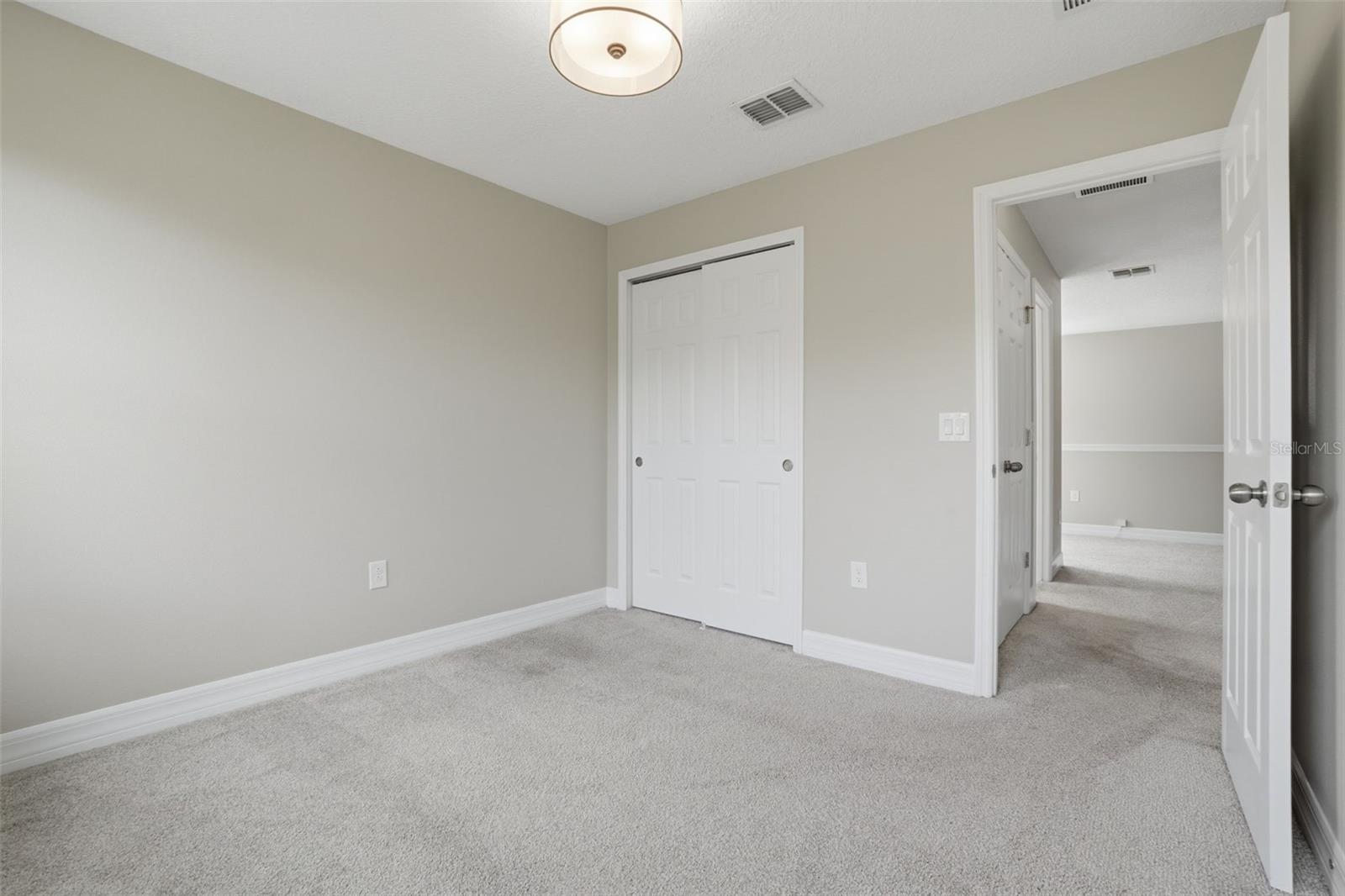 Listing photo id 26 for 10760 Tibbett Street
