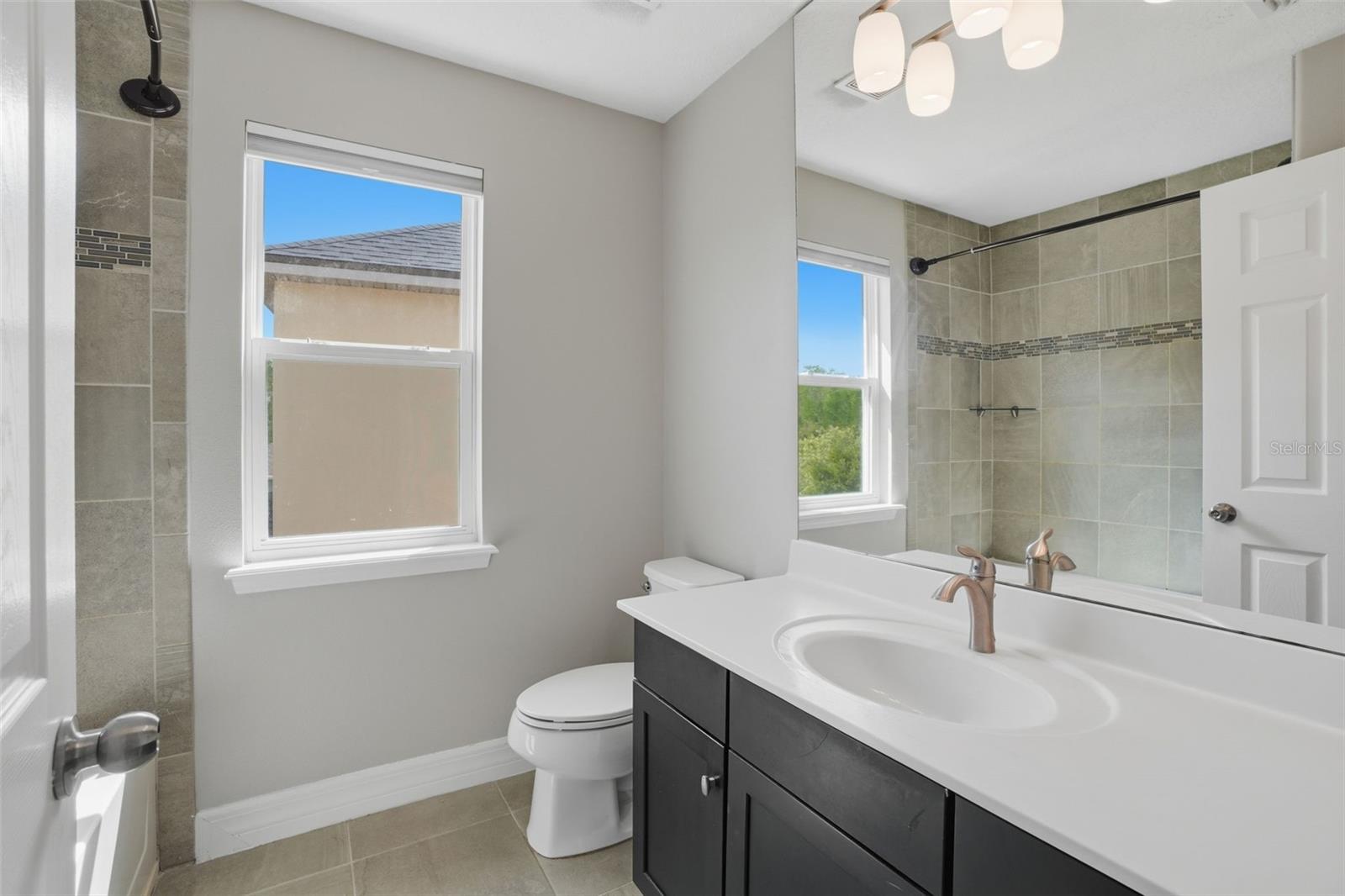 Listing photo id 27 for 10760 Tibbett Street