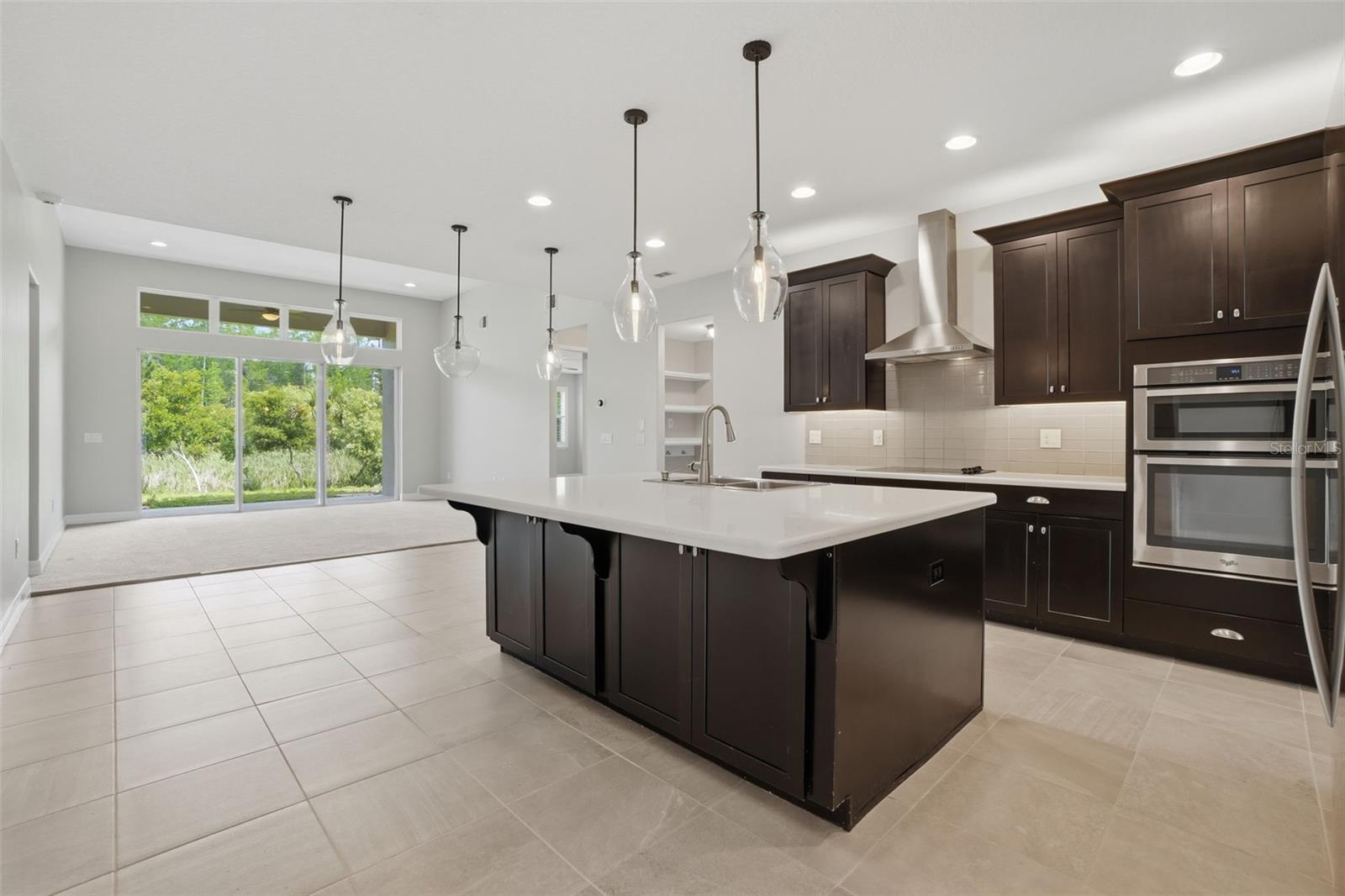Listing photo id 6 for 10760 Tibbett Street