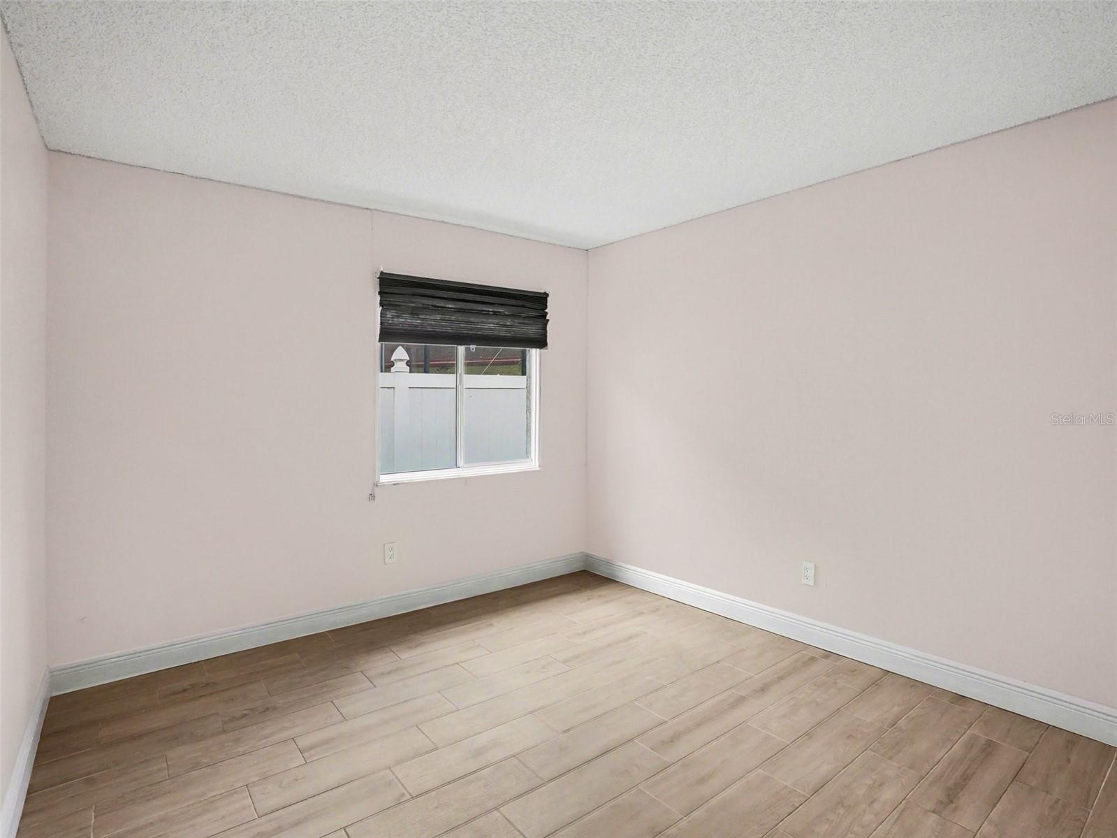 Image 22 of 31 For 14564 Huntingfield Drive