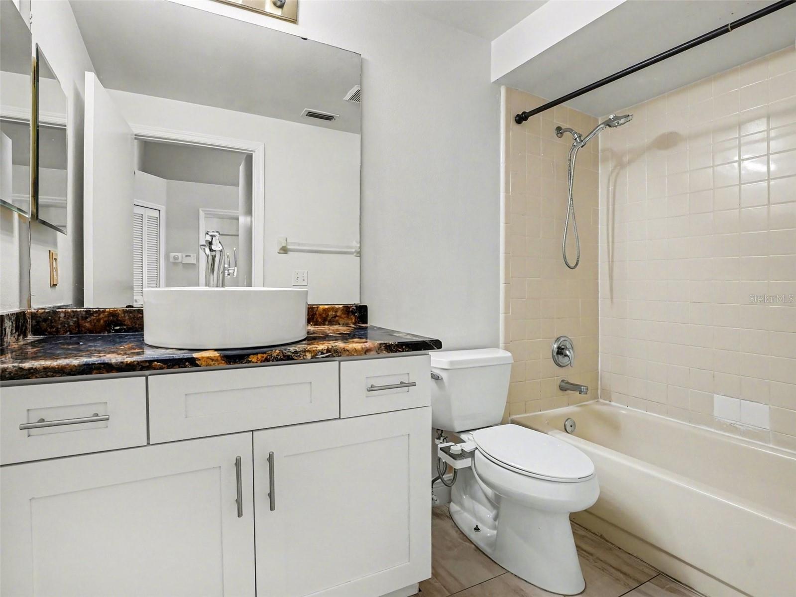 Image 24 of 31 For 14564 Huntingfield Drive