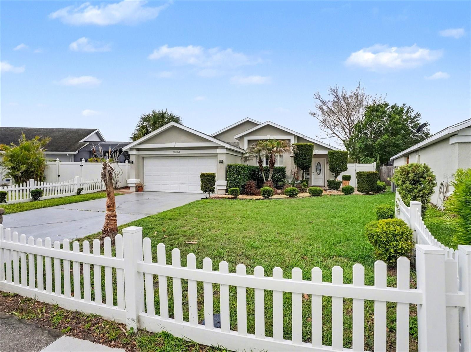 Image 3 of 31 For 14564 Huntingfield Drive