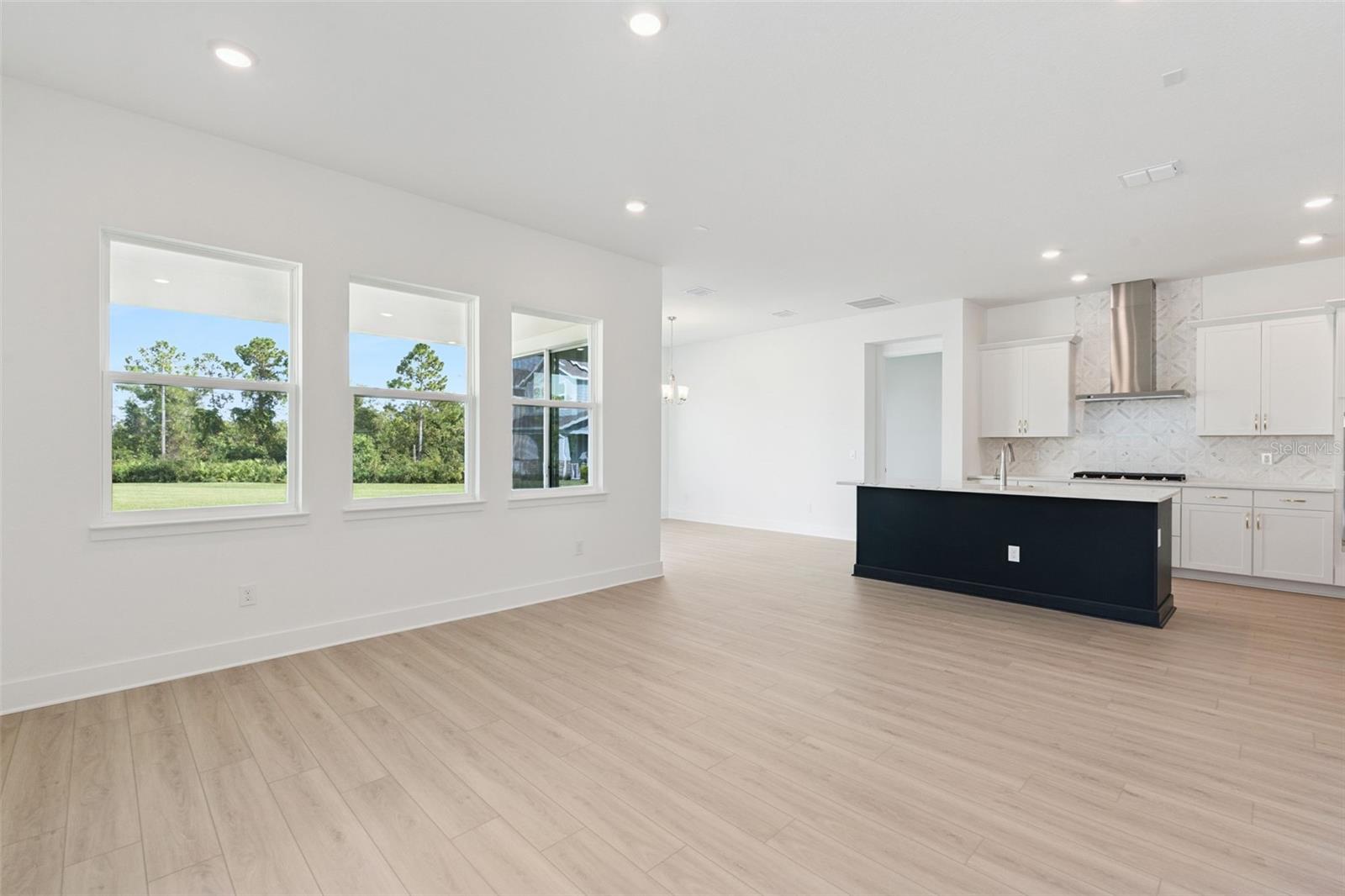 Image 4 of 42 For 17412 Honeybell Tangelo Court