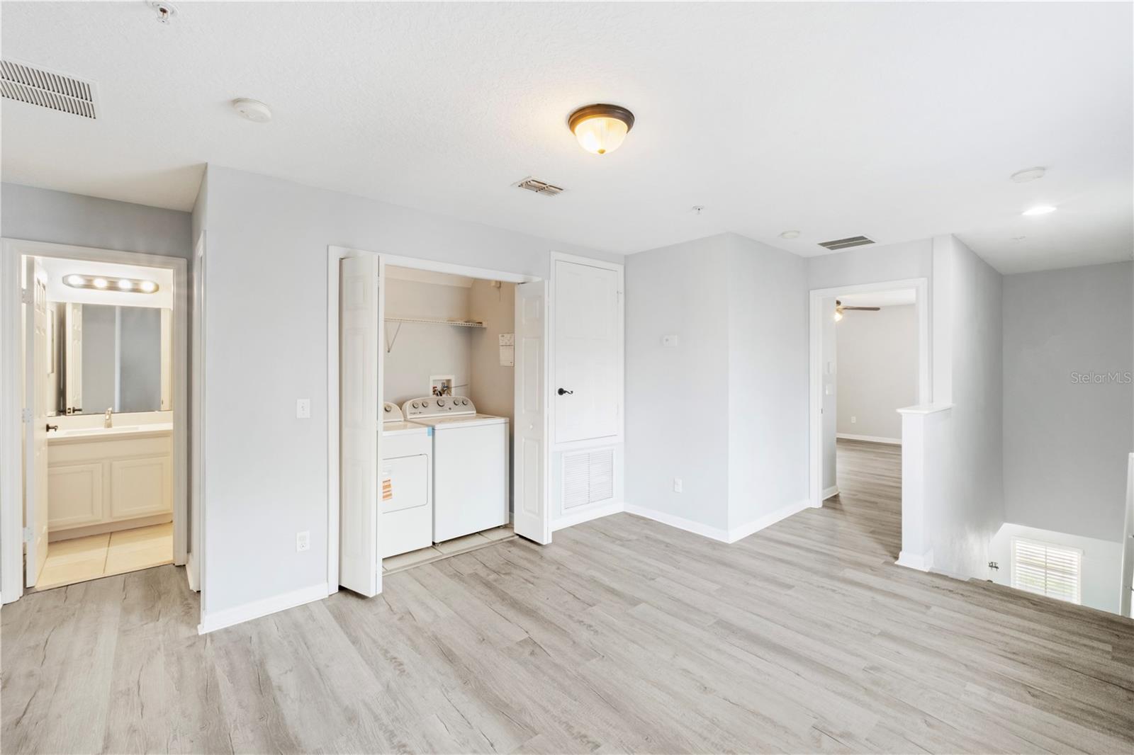 Image 10 of 18 For 13430 Southmeadow Drive 138