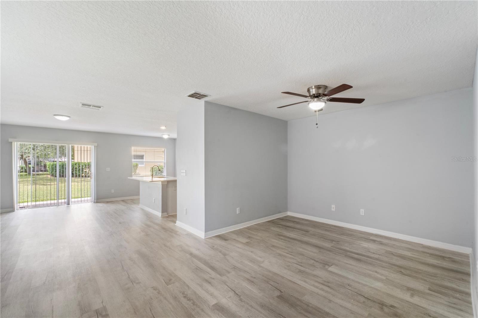 Image 4 of 18 For 13430 Southmeadow Drive 138