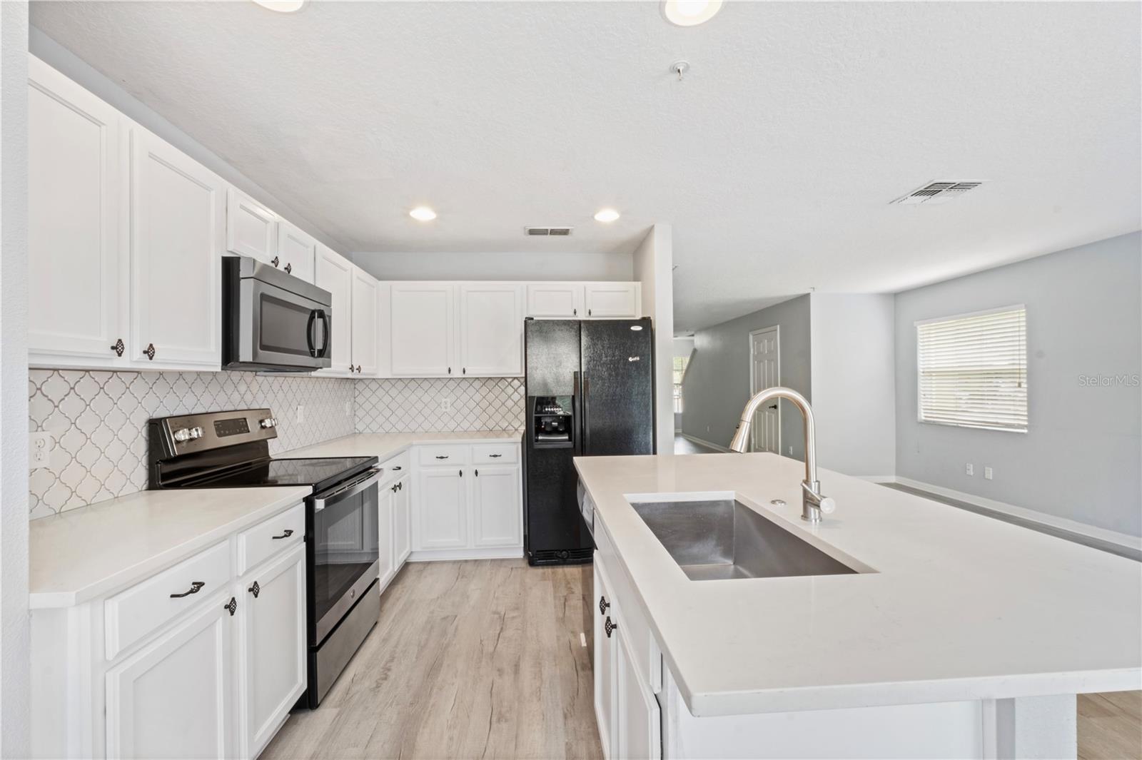 Image 7 of 18 For 13430 Southmeadow Drive 138