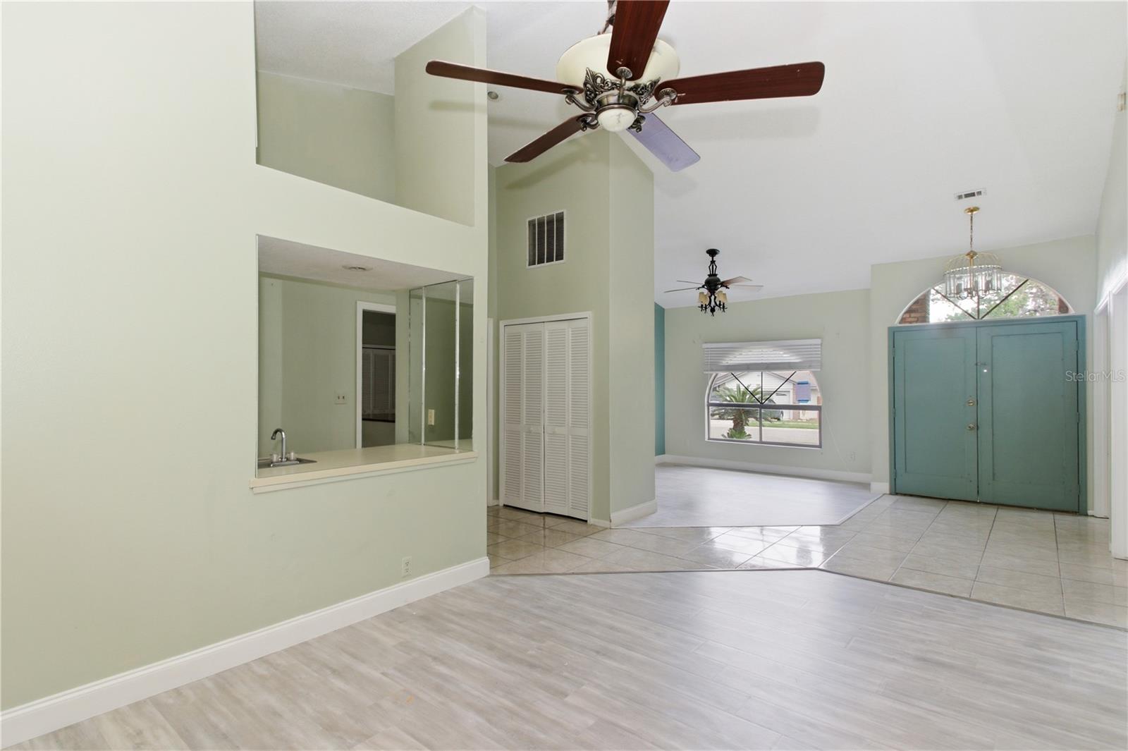 Image 25 of 48 For 4649 Creekview Lane