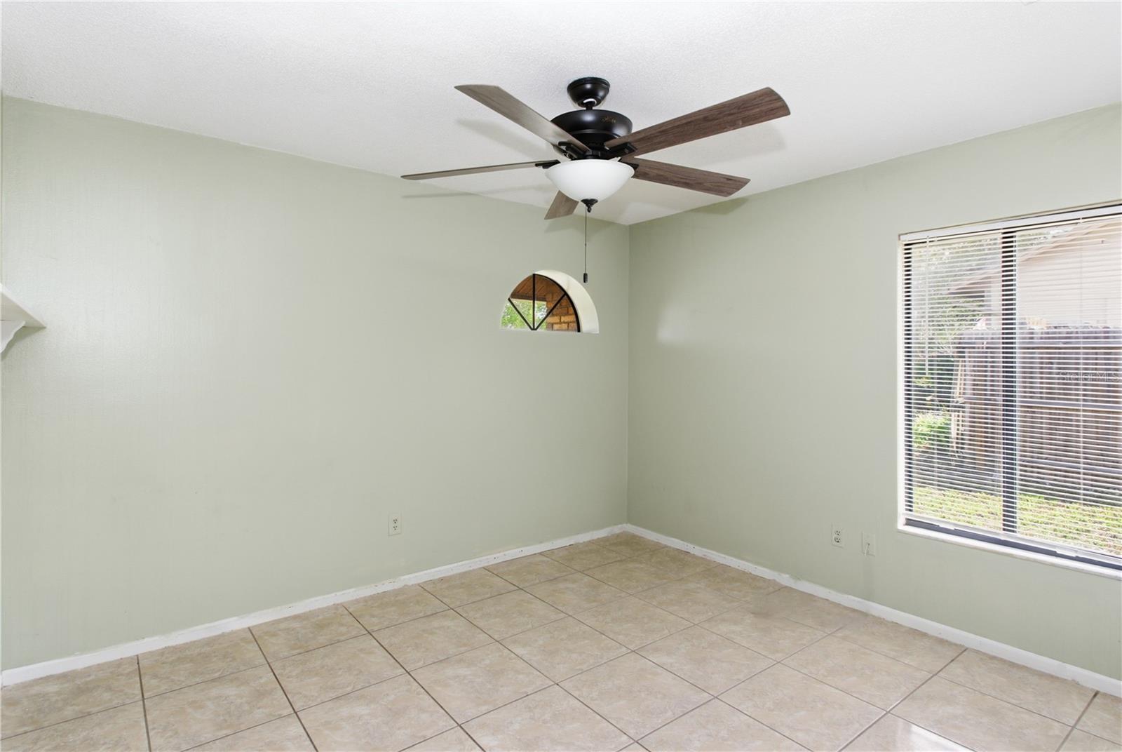 Image 27 of 48 For 4649 Creekview Lane
