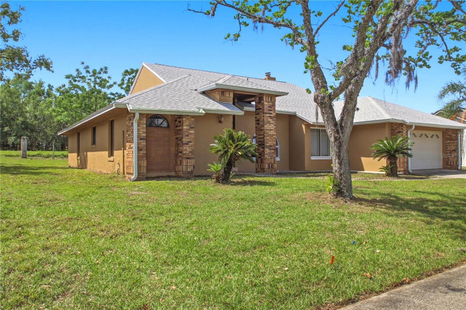 Image 3 of 48 For 4649 Creekview Lane