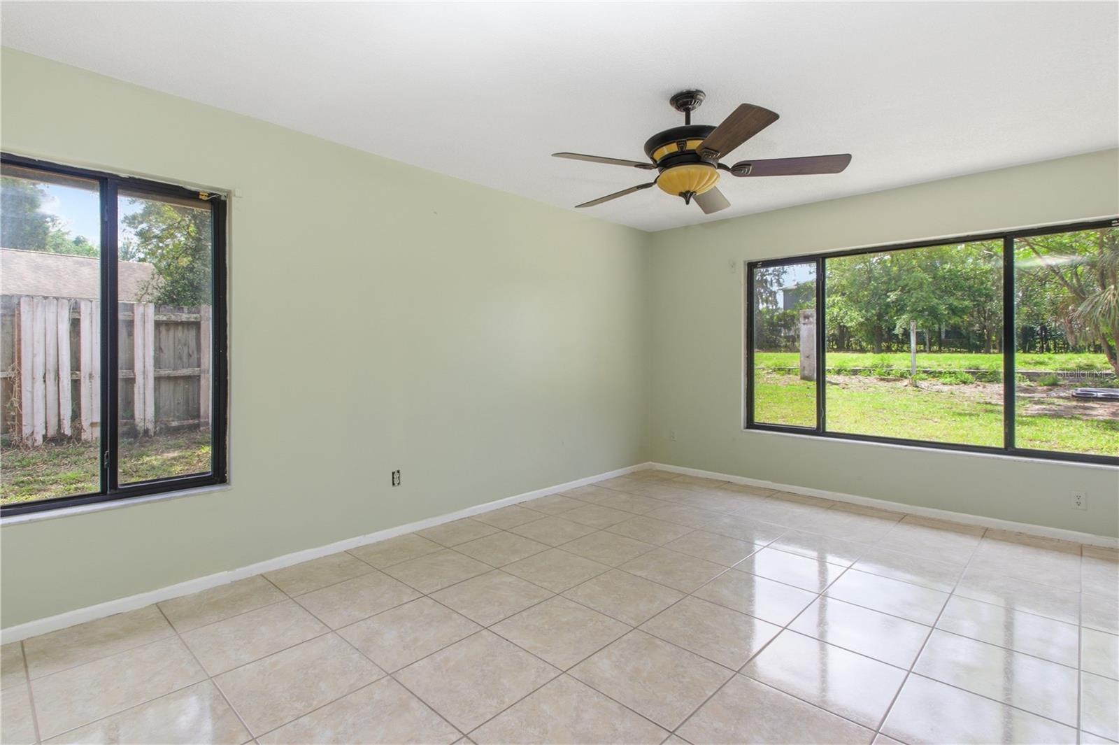 Image 32 of 48 For 4649 Creekview Lane