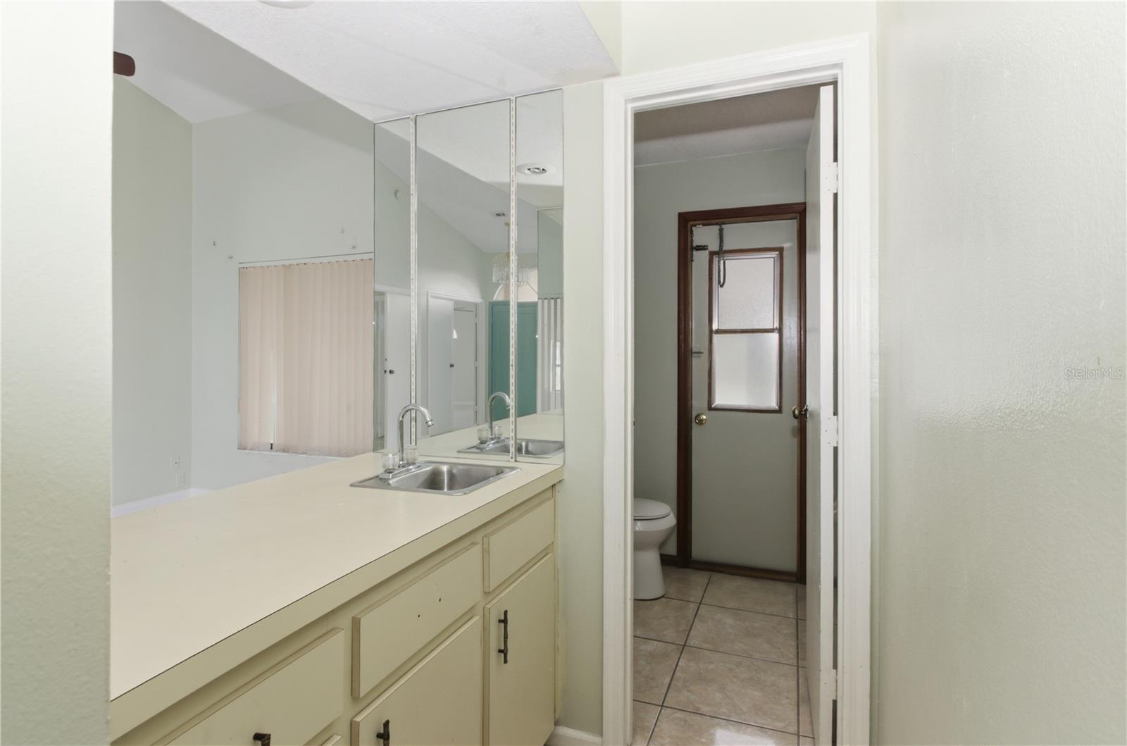 Image 34 of 48 For 4649 Creekview Lane