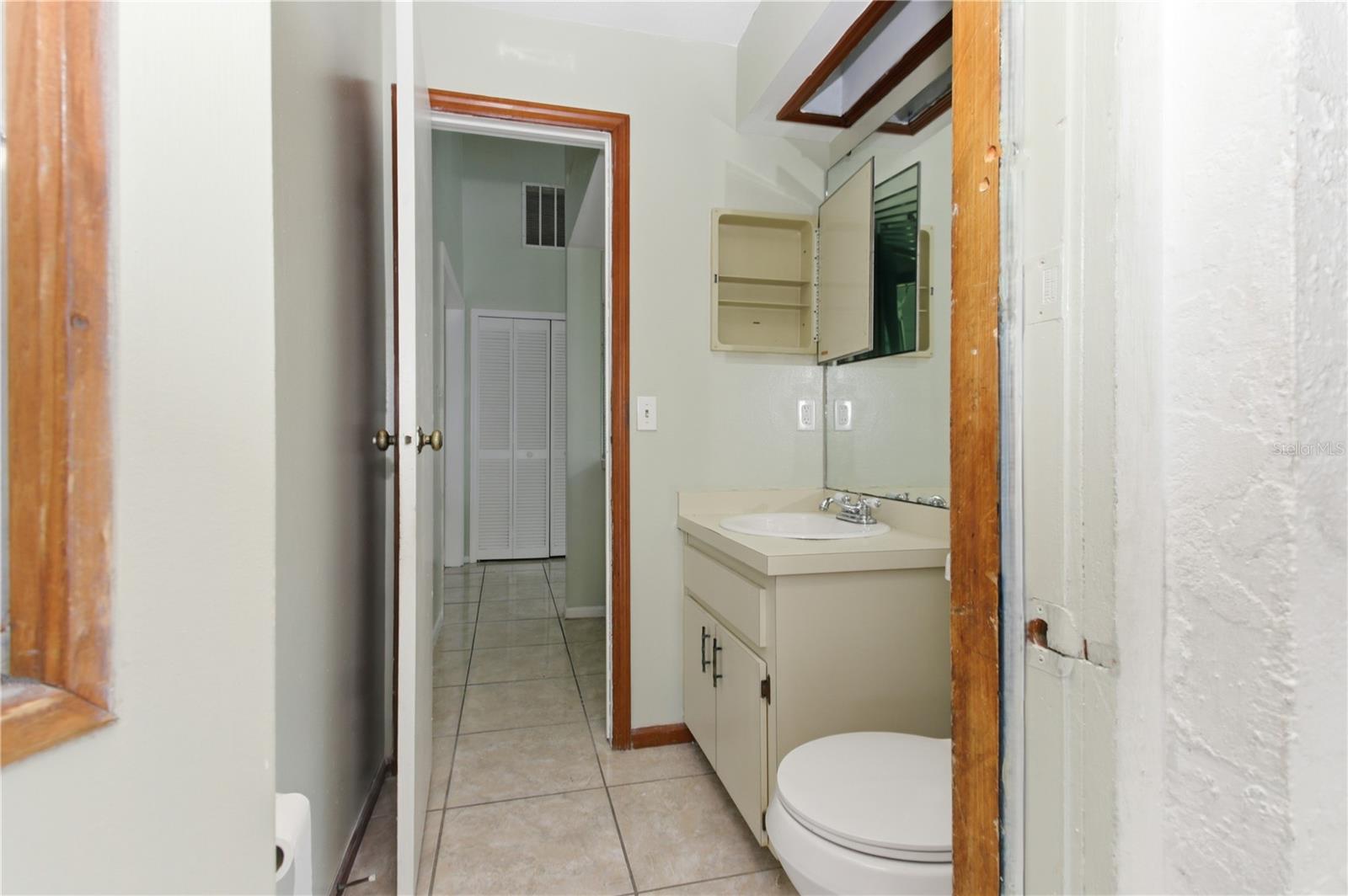 Image 35 of 48 For 4649 Creekview Lane