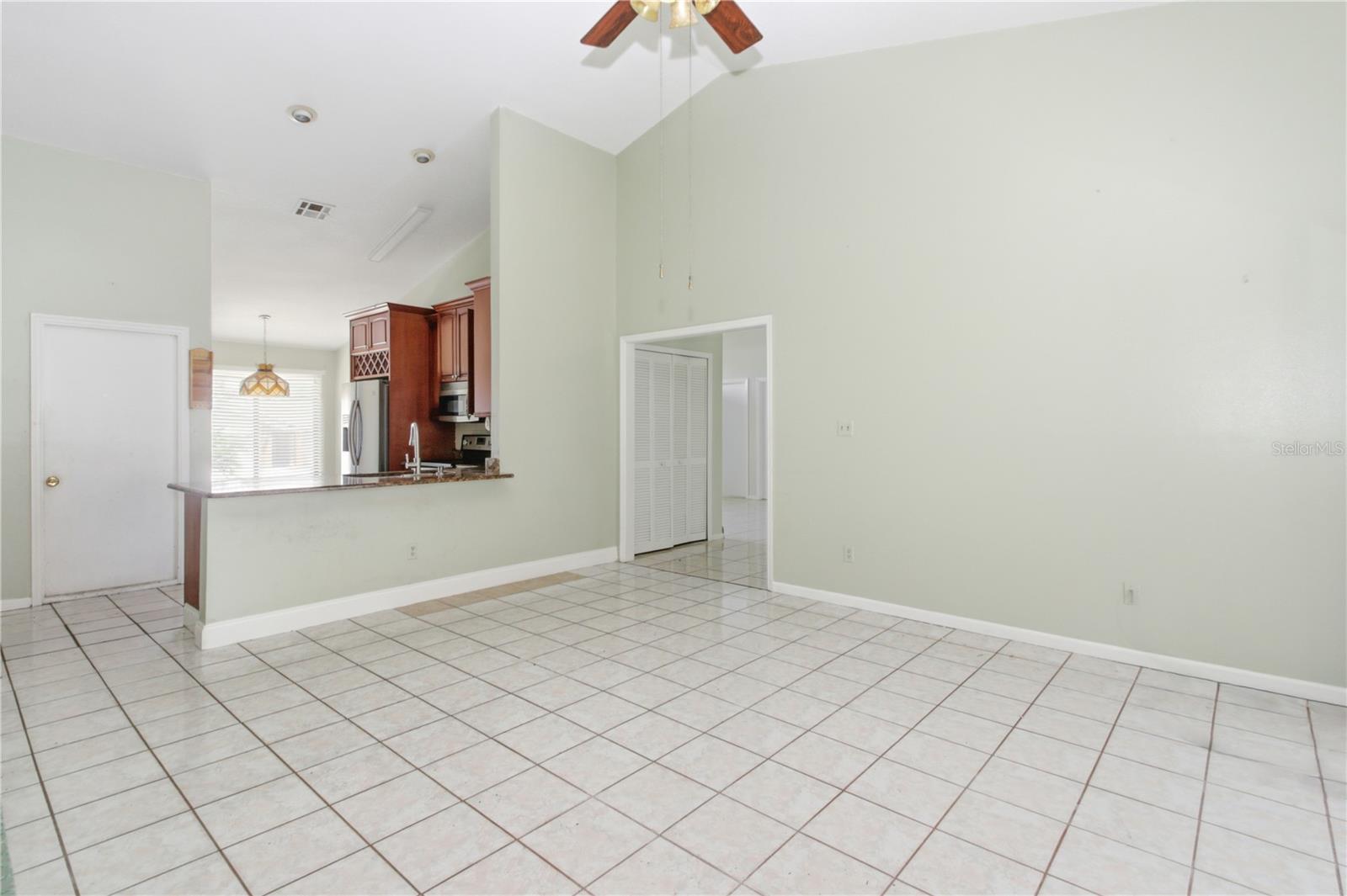Image 39 of 48 For 4649 Creekview Lane