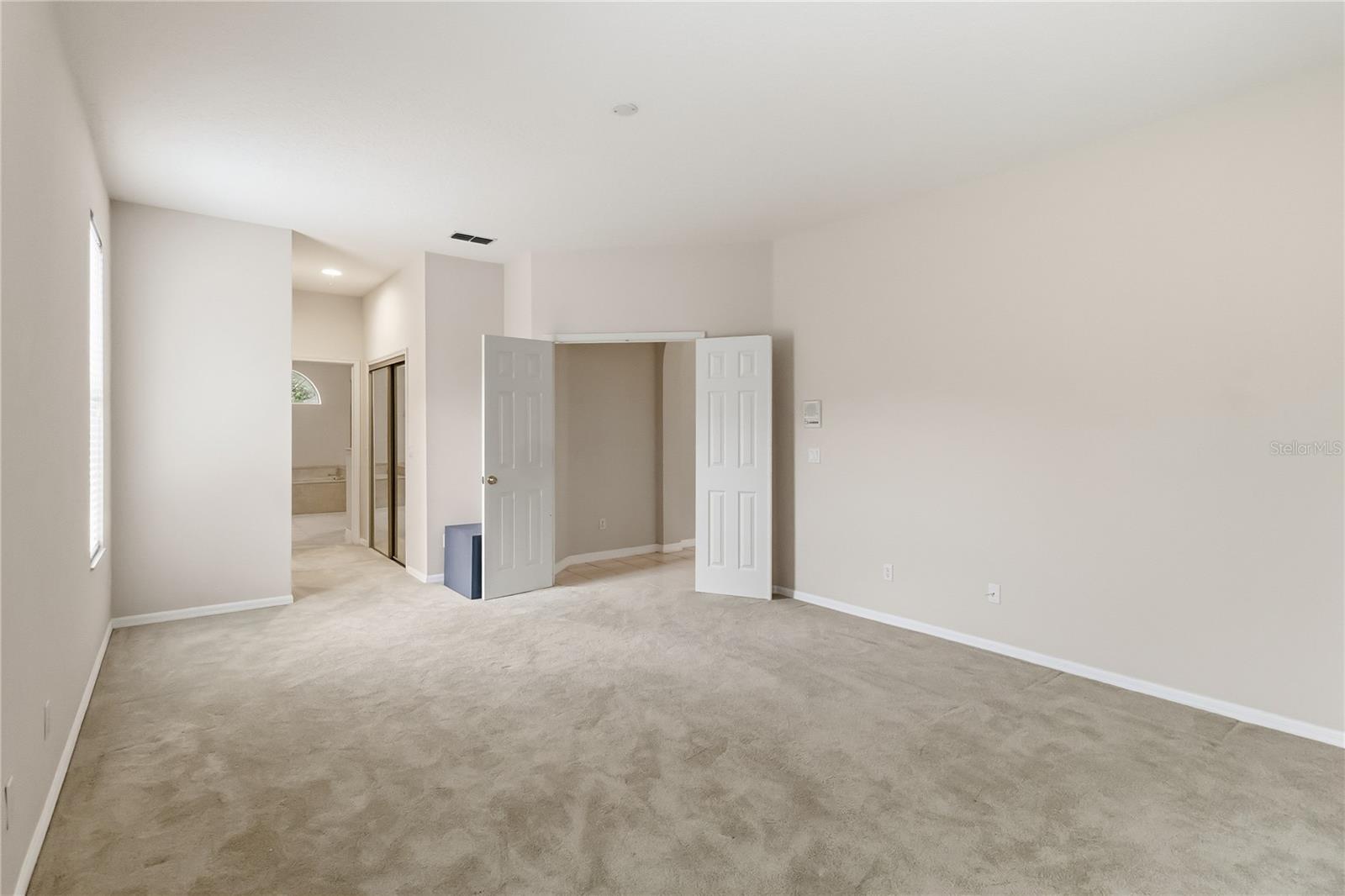 Image 31 of 48 For 4502 Saddleworth Circle