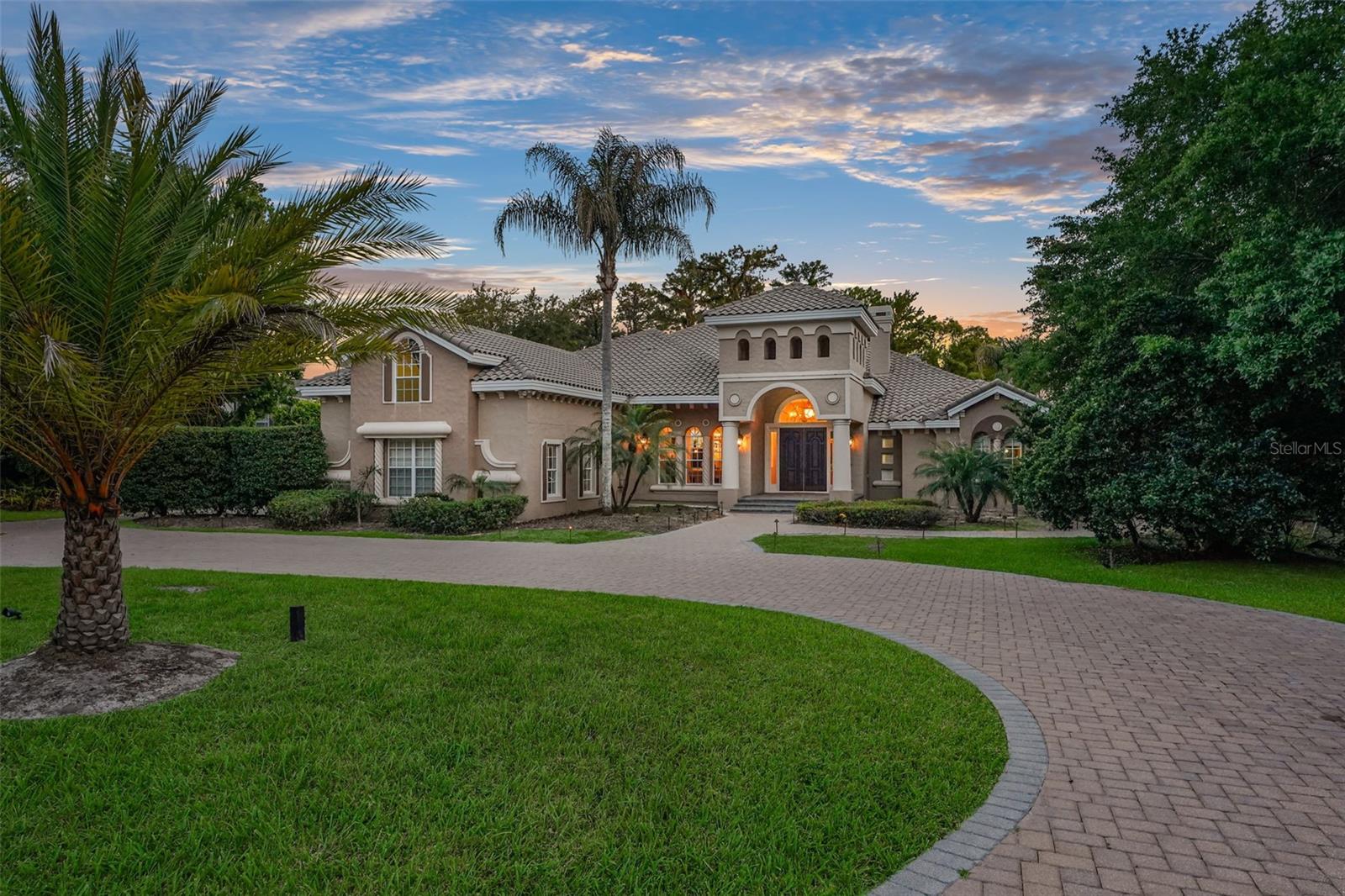 Listing photo id 15 for 880 Brantley Drive
