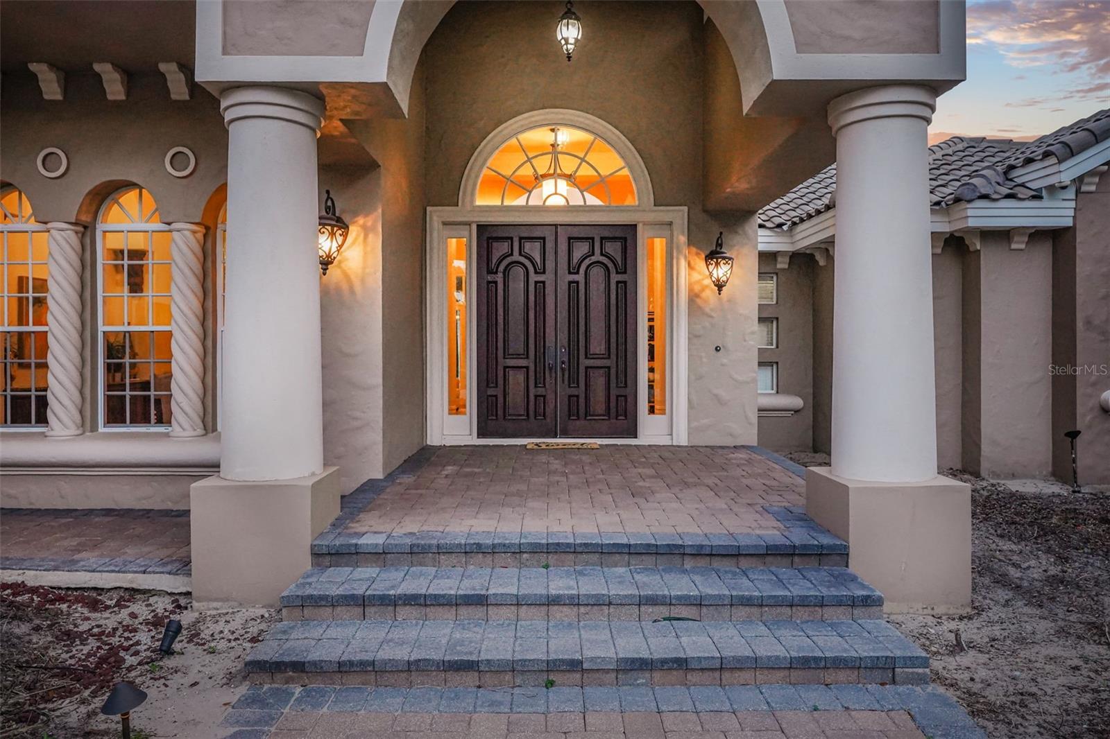 Listing photo id 19 for 880 Brantley Drive