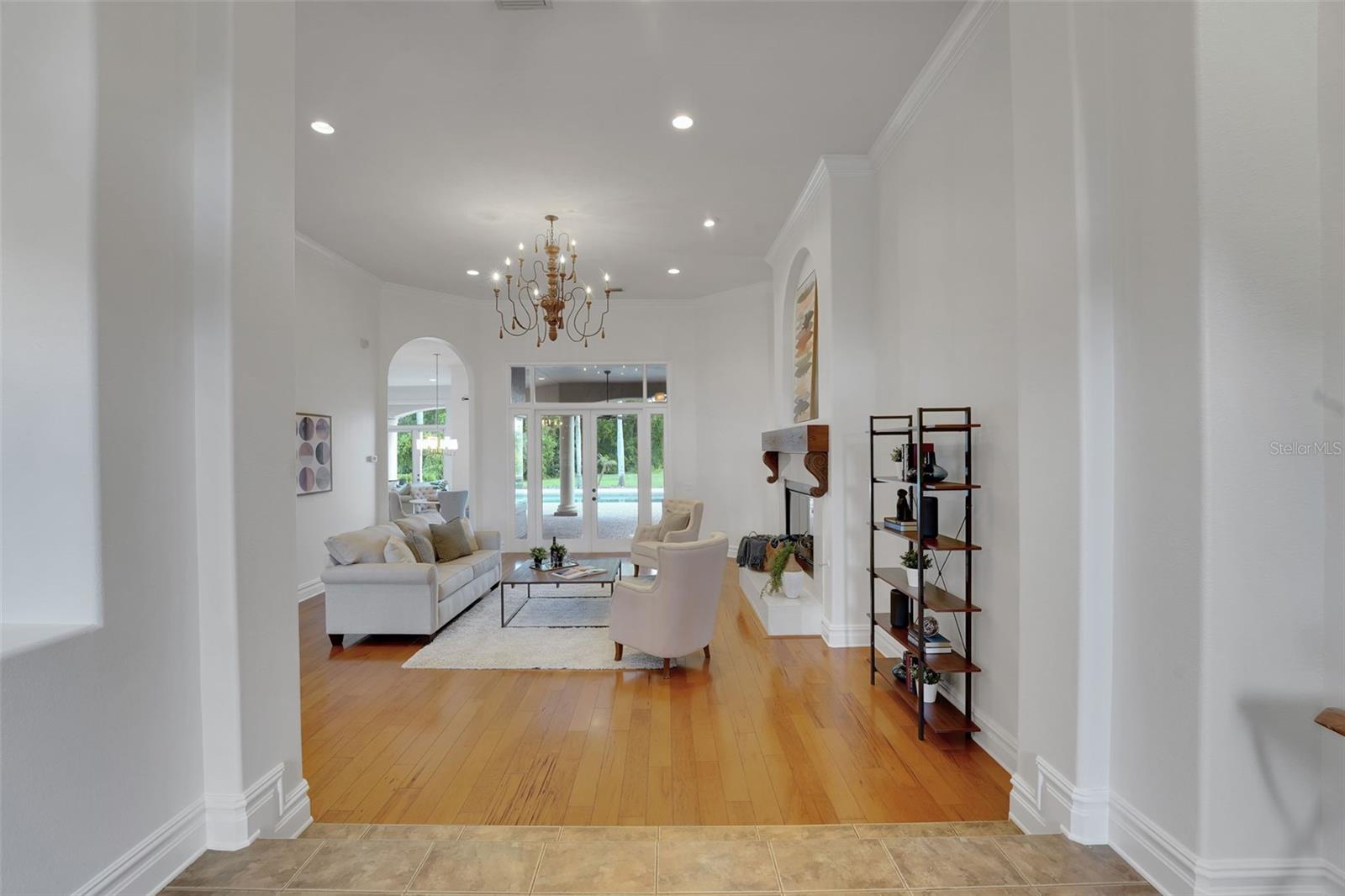 Listing photo id 21 for 880 Brantley Drive
