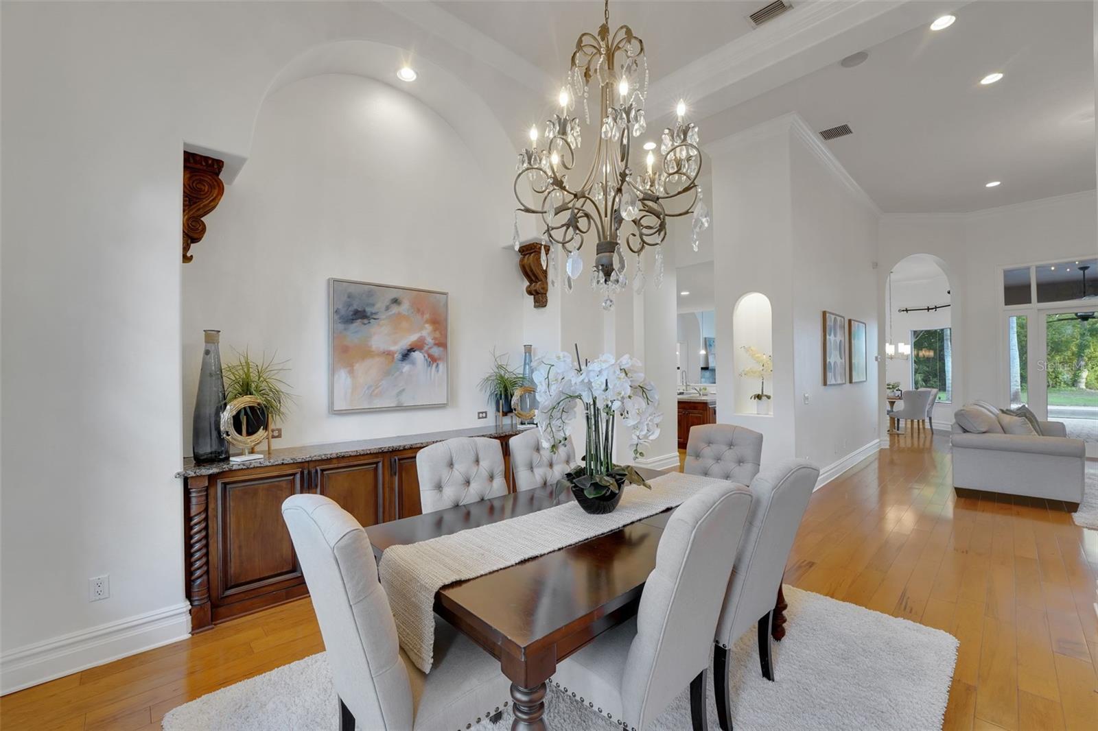 Listing photo id 26 for 880 Brantley Drive