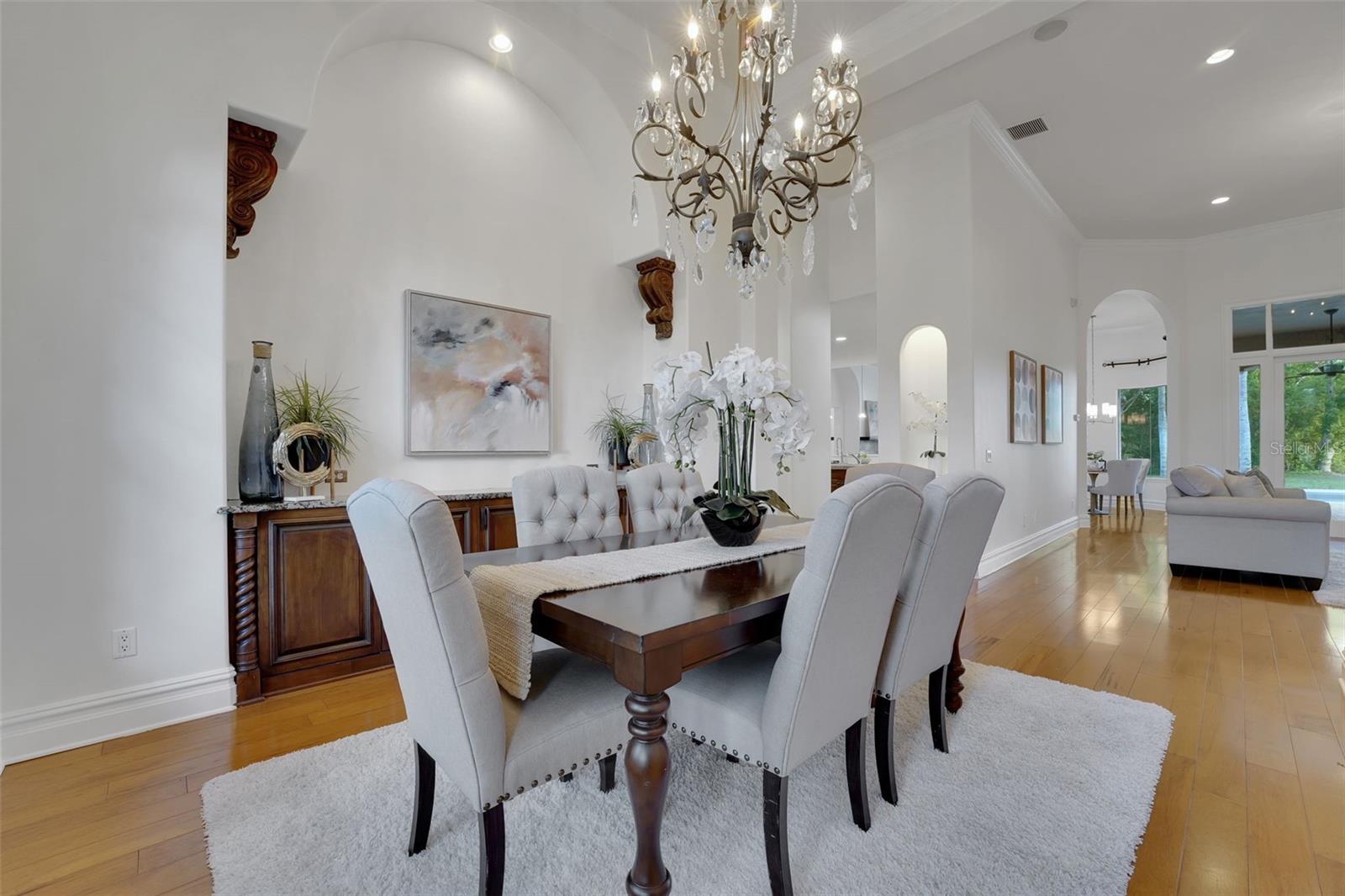 Listing photo id 28 for 880 Brantley Drive