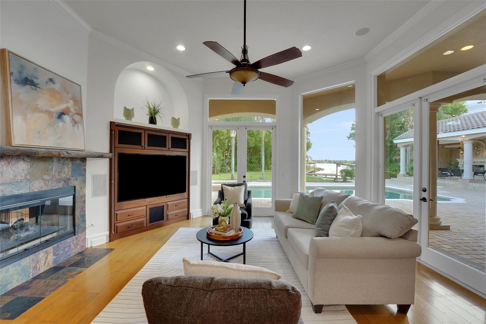 Listing photo id 29 for 880 Brantley Drive