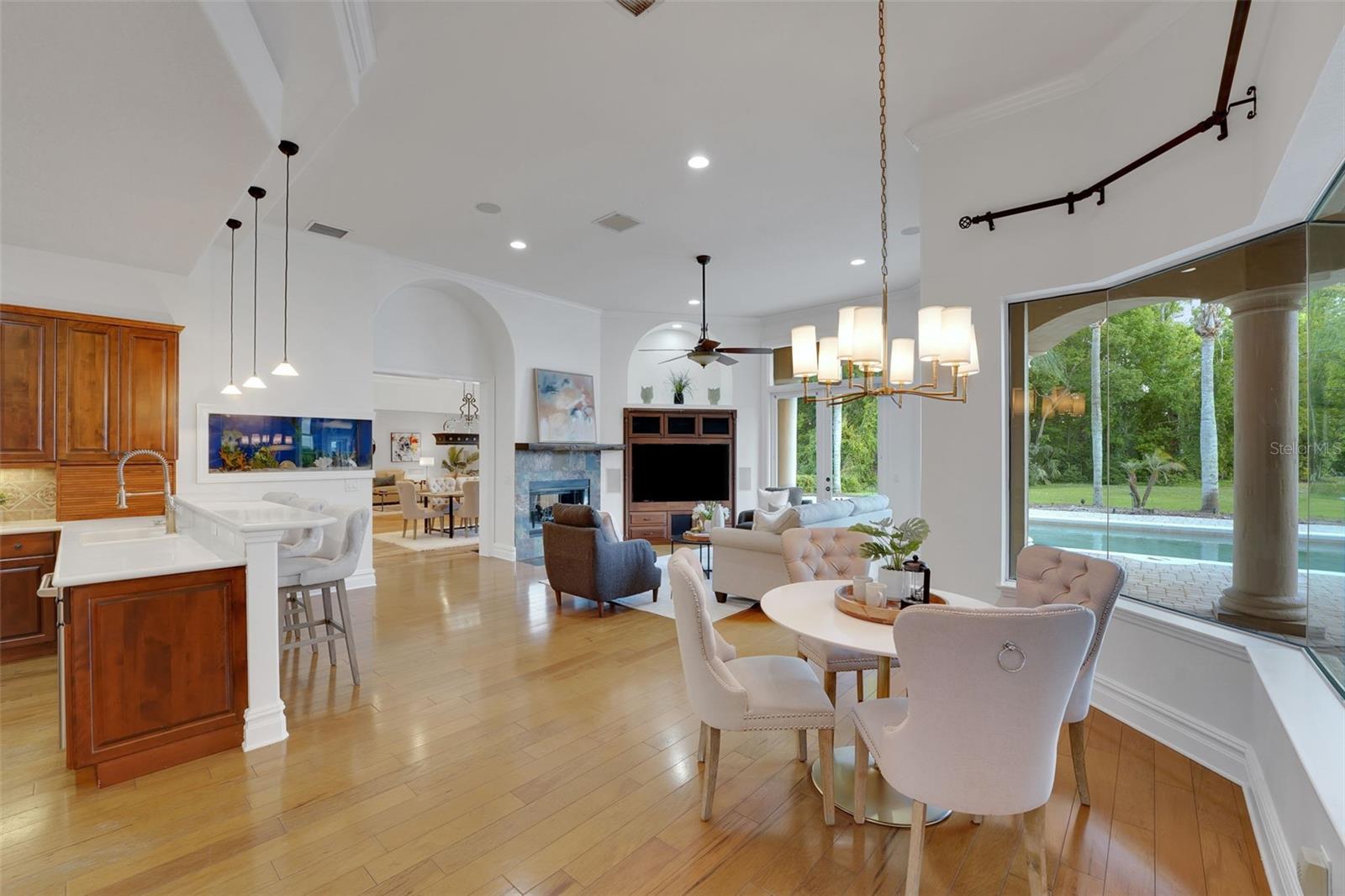 Listing photo id 34 for 880 Brantley Drive