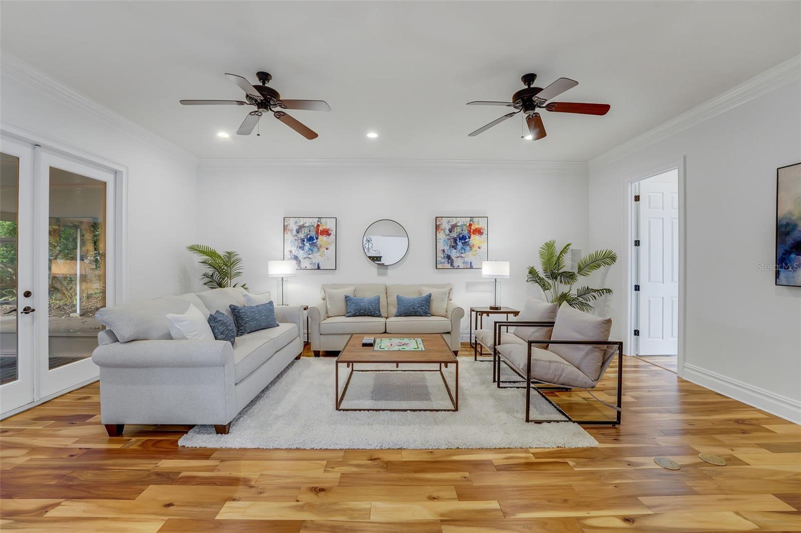 Listing photo id 38 for 880 Brantley Drive