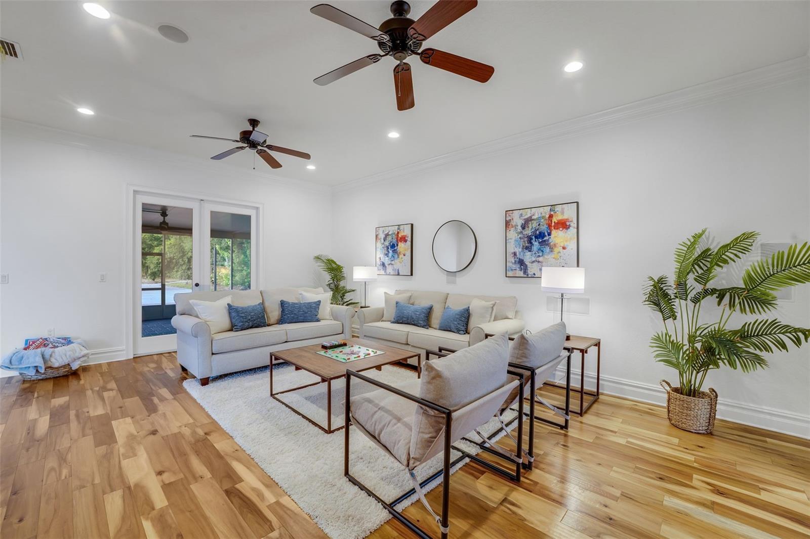Listing photo id 39 for 880 Brantley Drive