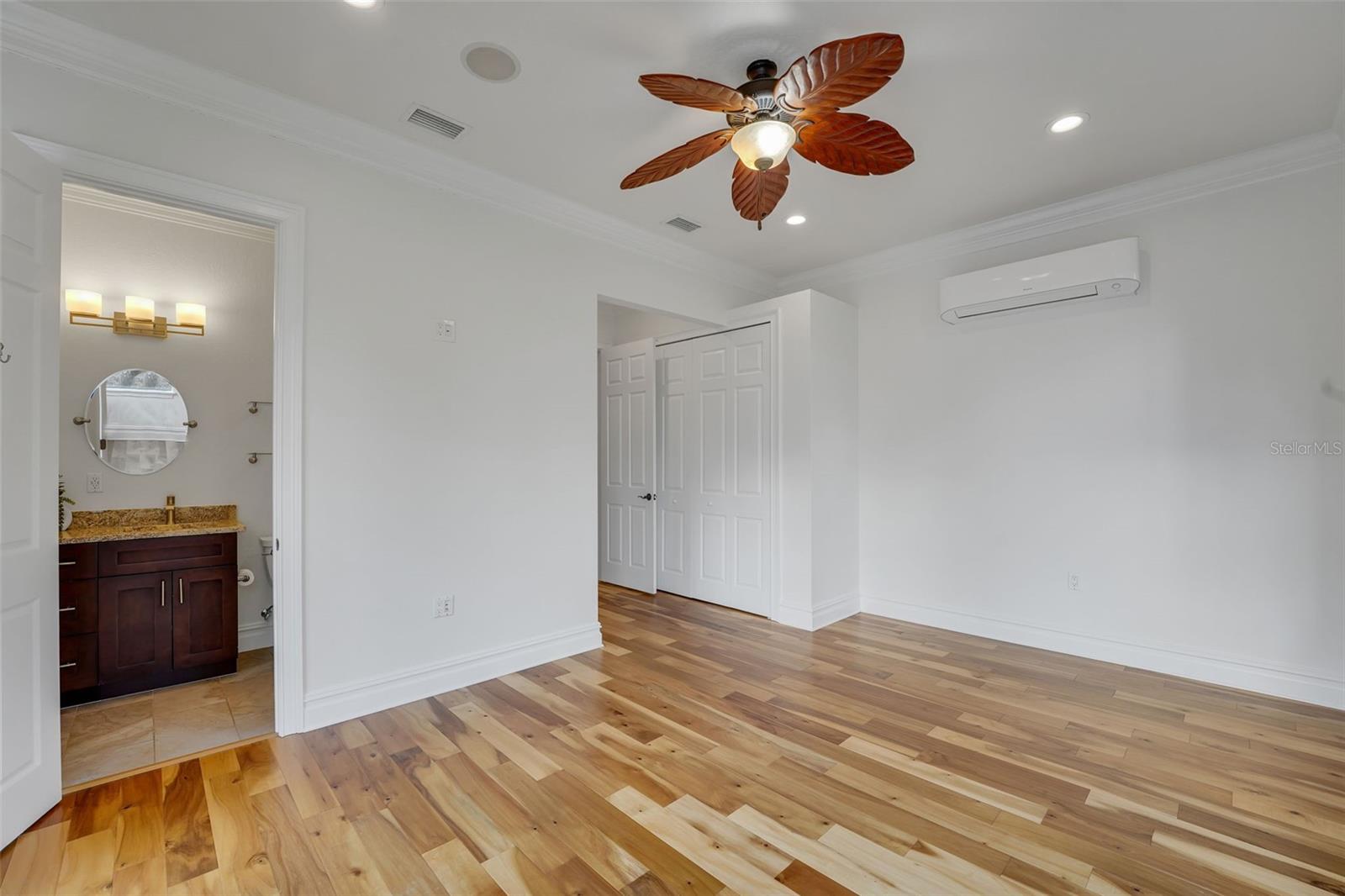 Listing photo id 52 for 880 Brantley Drive