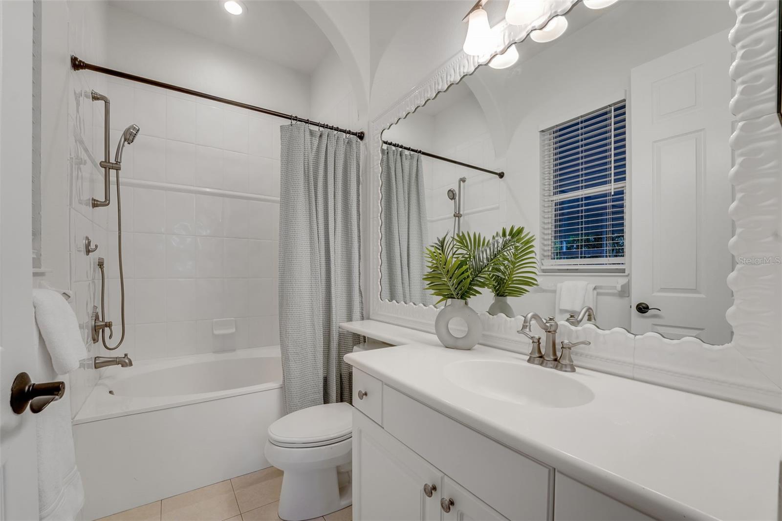 Listing photo id 56 for 880 Brantley Drive