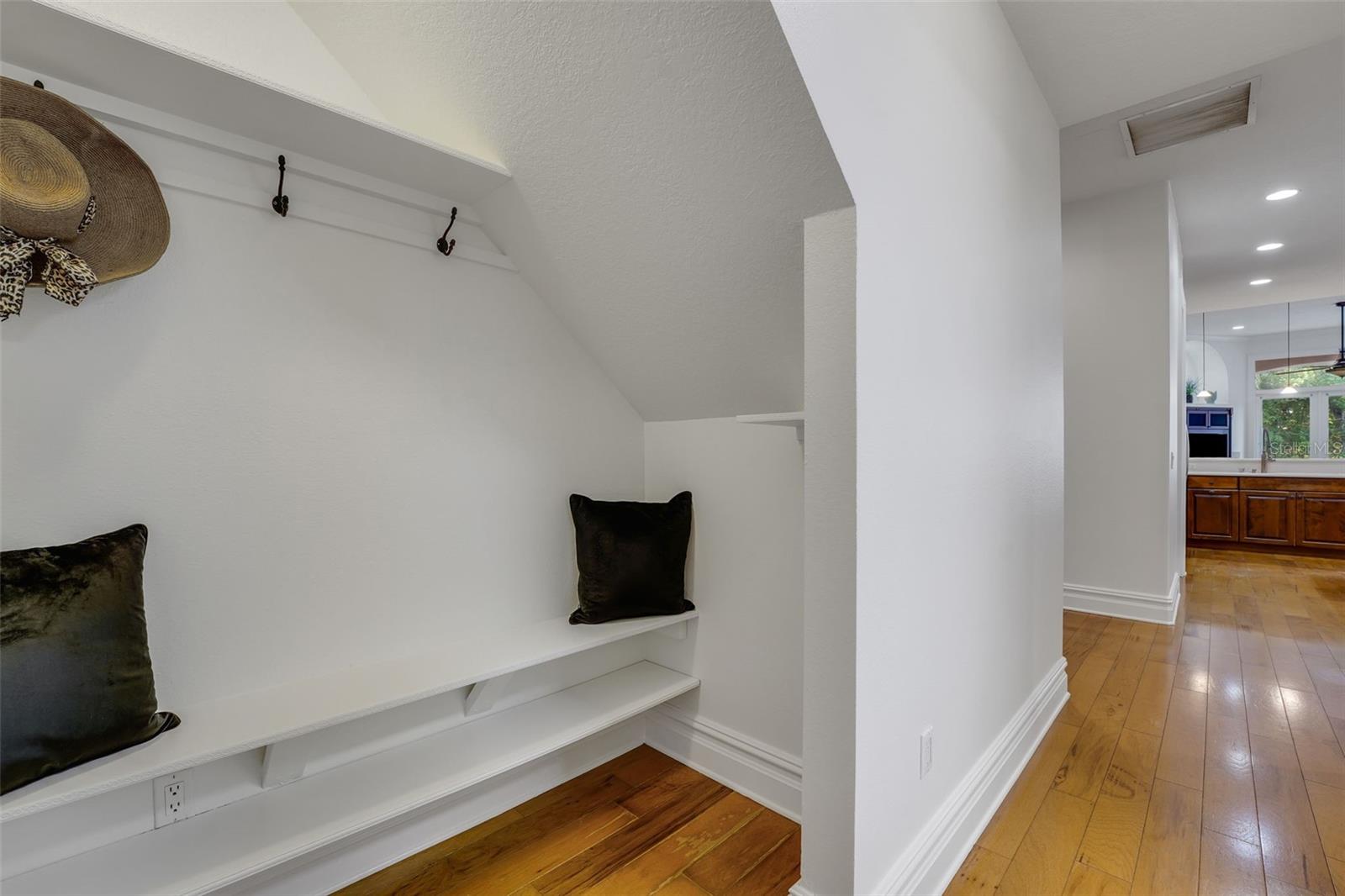 Listing photo id 57 for 880 Brantley Drive
