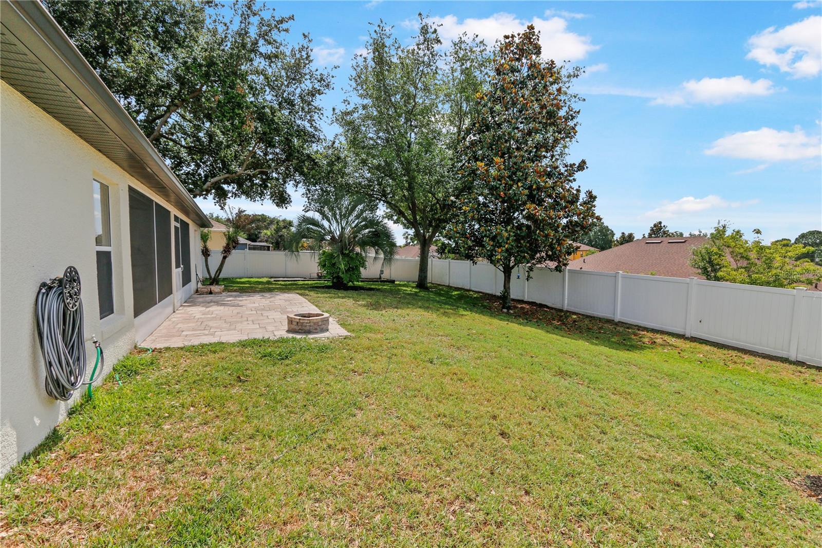 Image 16 of 23 For 10814 Vineyard Court
