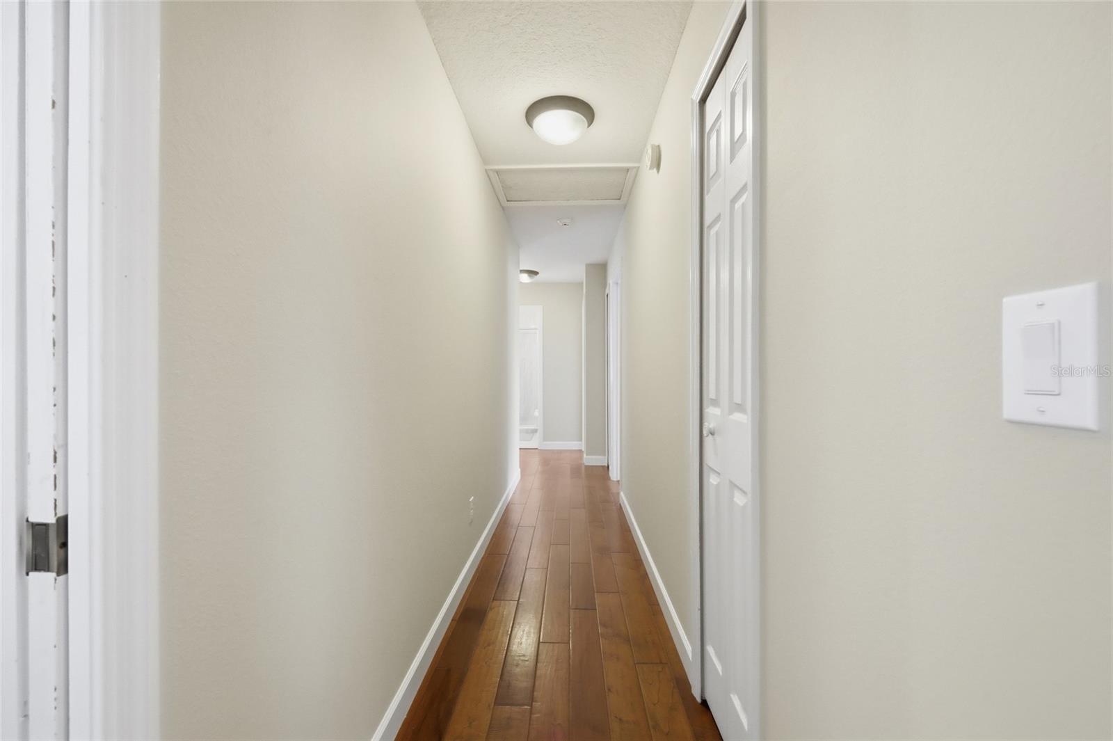 Image 33 of 60 For 1101 Cirrus Court