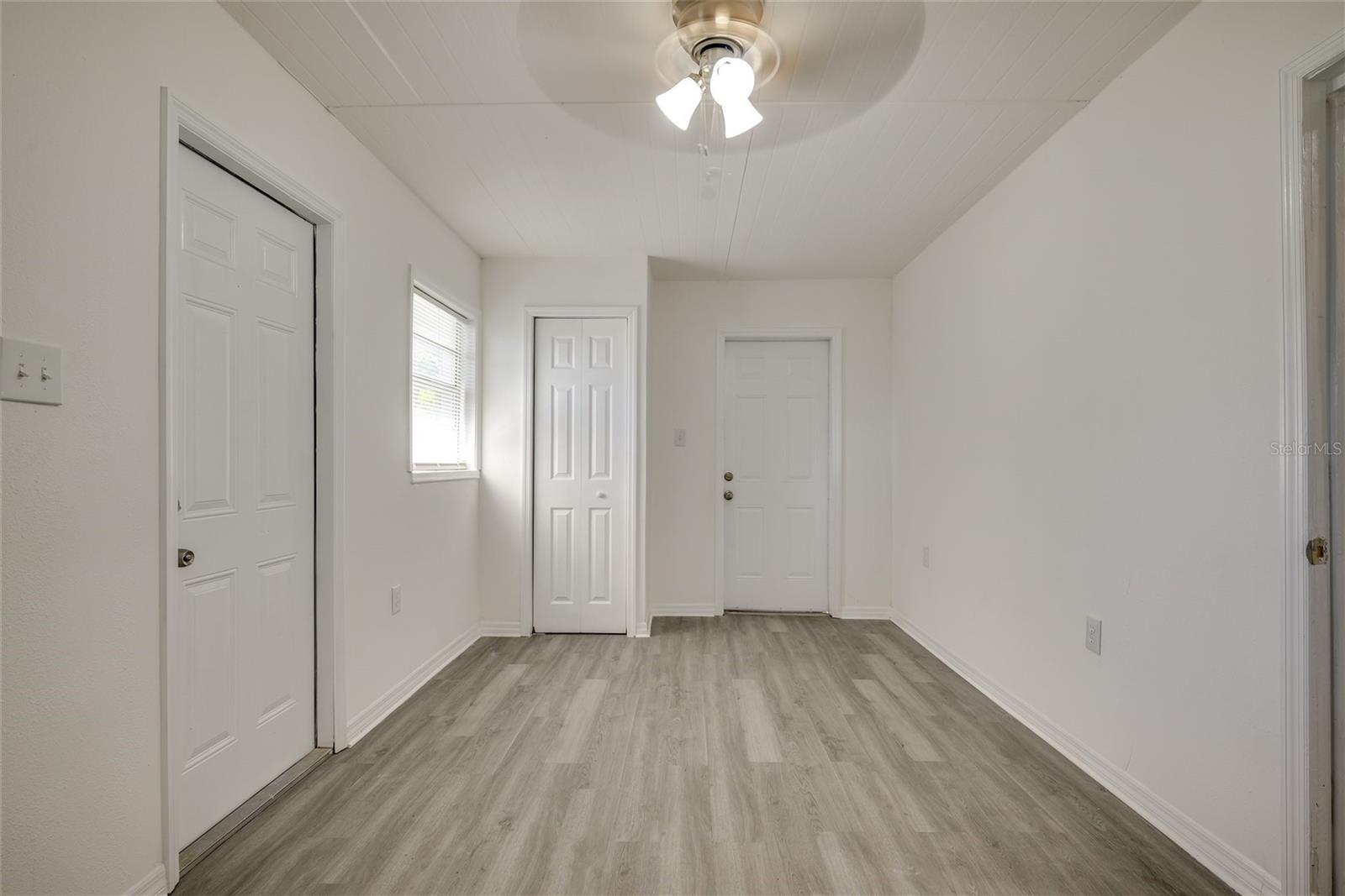 Image 8 of 20 For 1709 Comanche Avenue